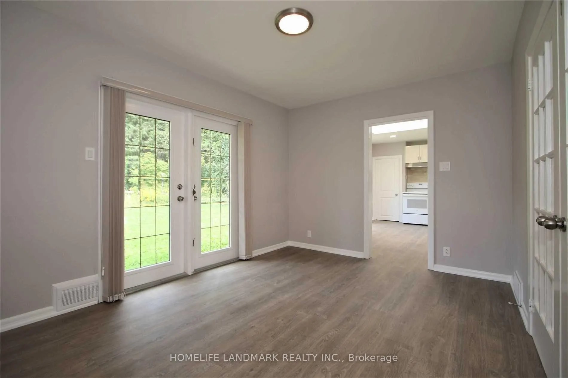 Photo 9 of 3 Elmbank Road, Vaughan, Uplands — HOMEH