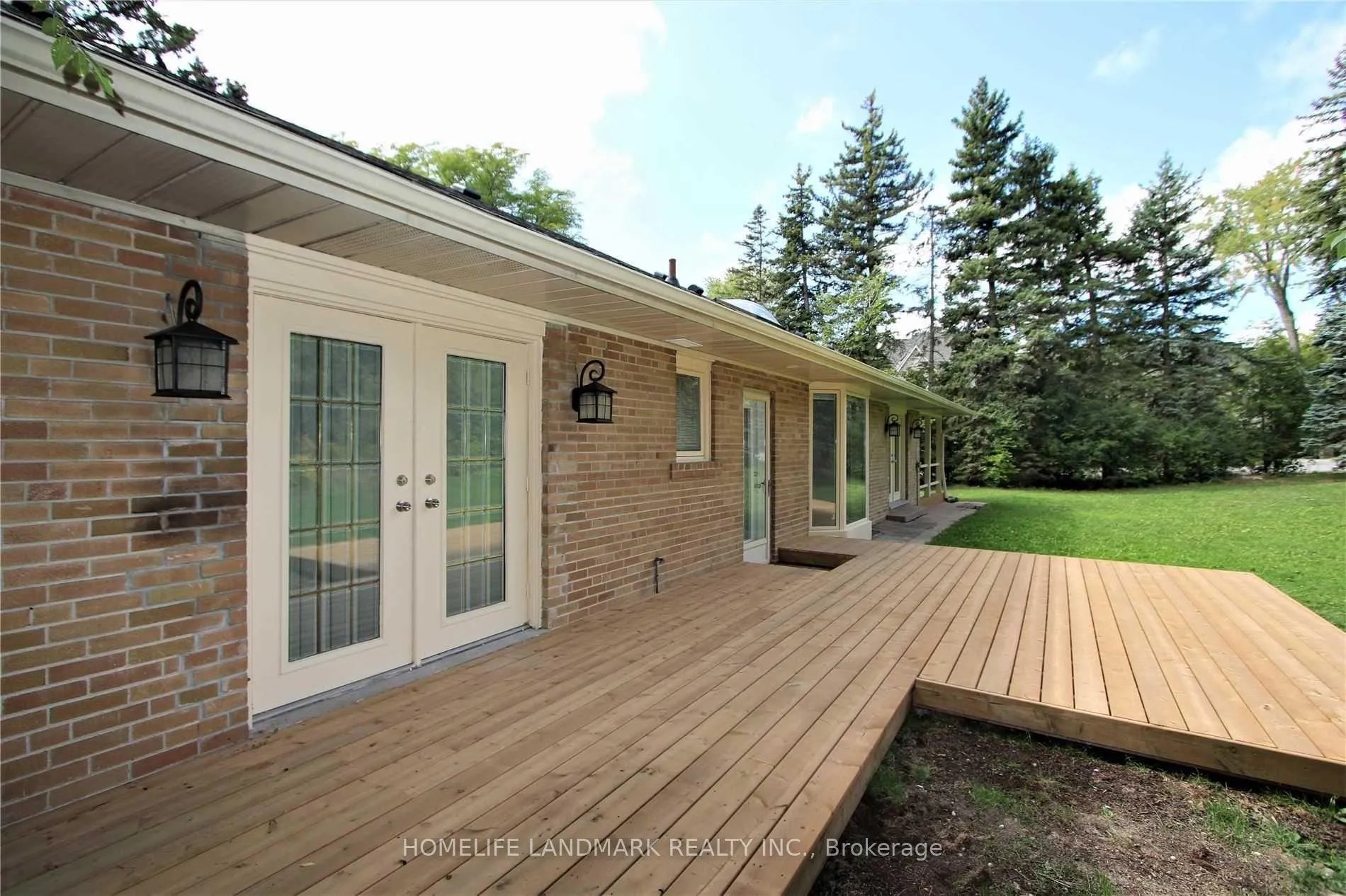 Photo 23 of 3 Elmbank Road, Vaughan, Uplands — HOMEH