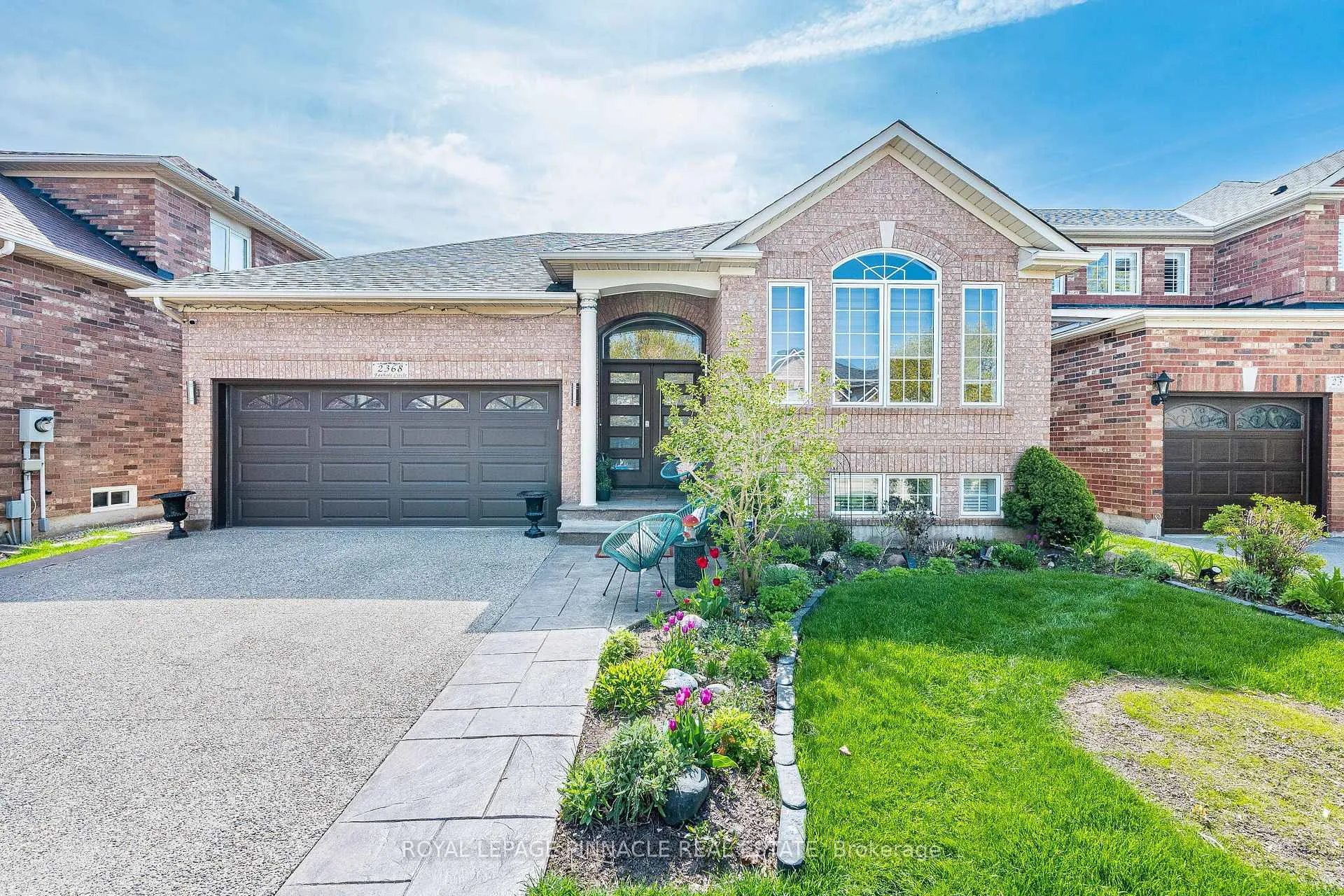 Front of 2368 Foxhole Circle