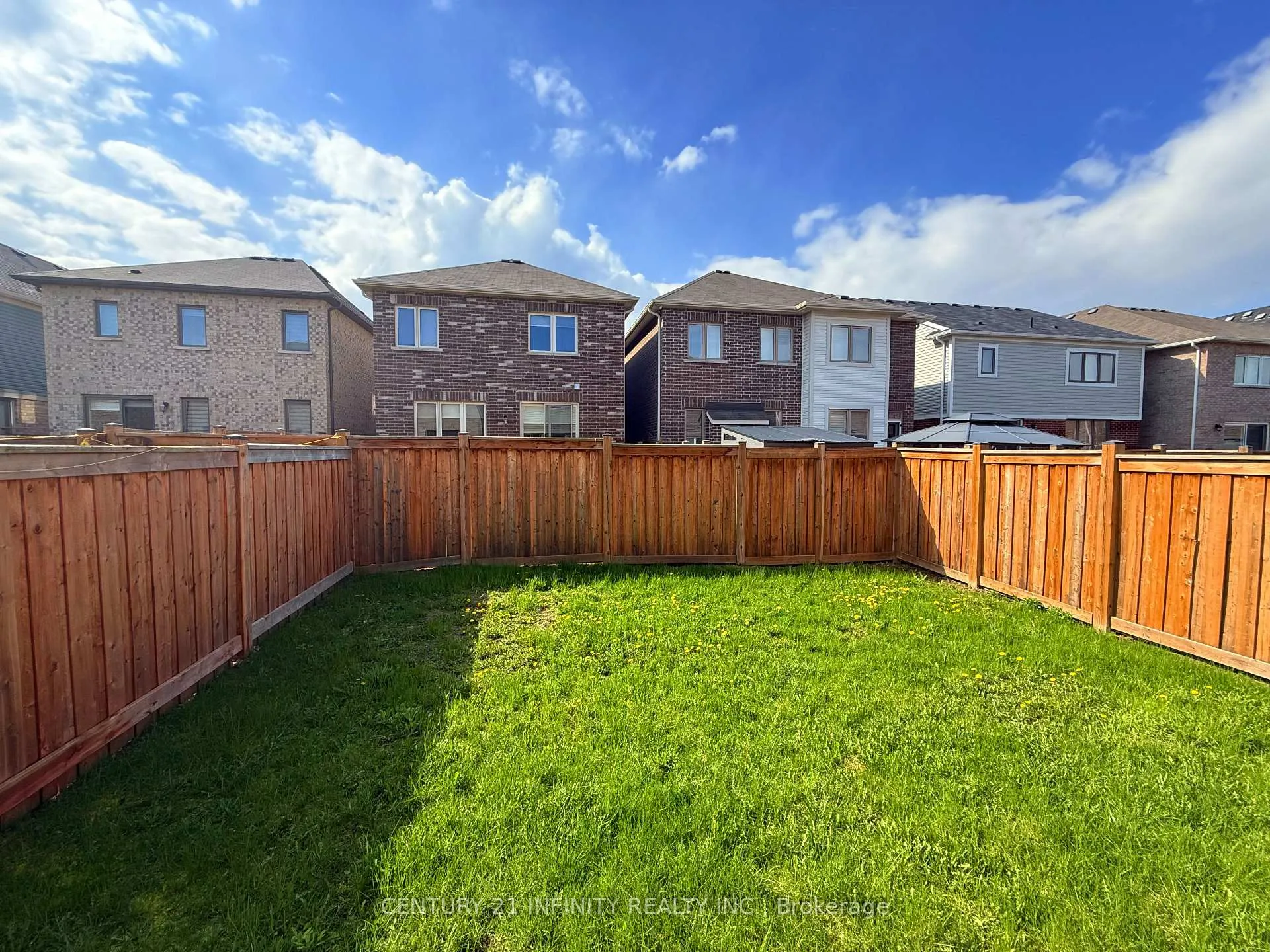 Photo 33 of Unit Basement, 18 Kilmarnock Crescent, Whitby, Rural Whitby — HOMEH