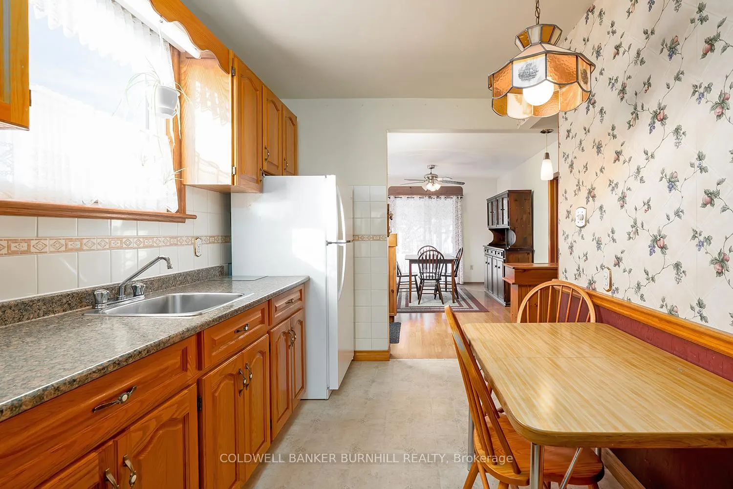Photo 11 of 162 East 18th Street, Hamilton, Inch Park — HOMEH