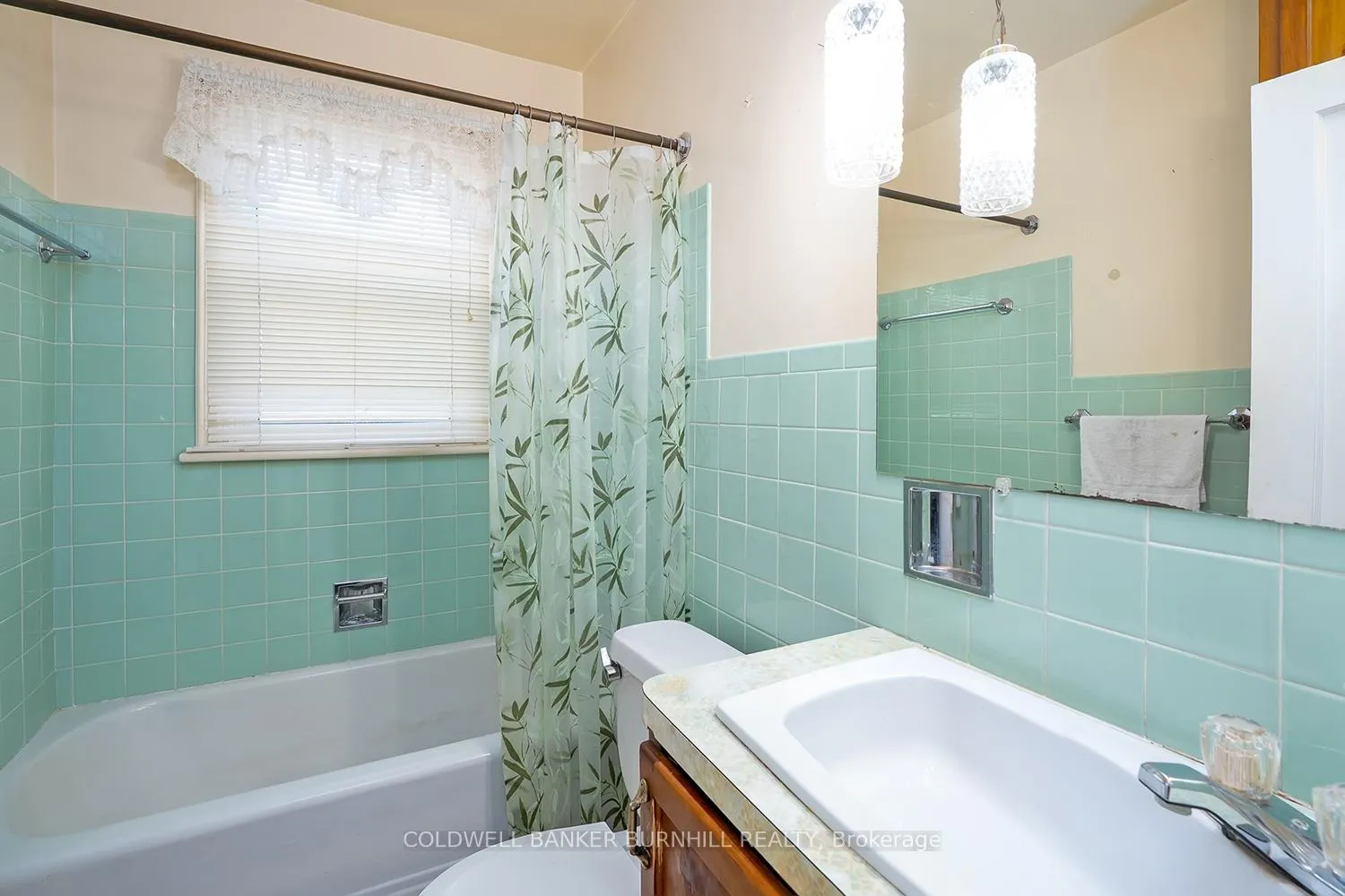 Photo 23 of 162 East 18th Street, Hamilton, Inch Park — HOMEH