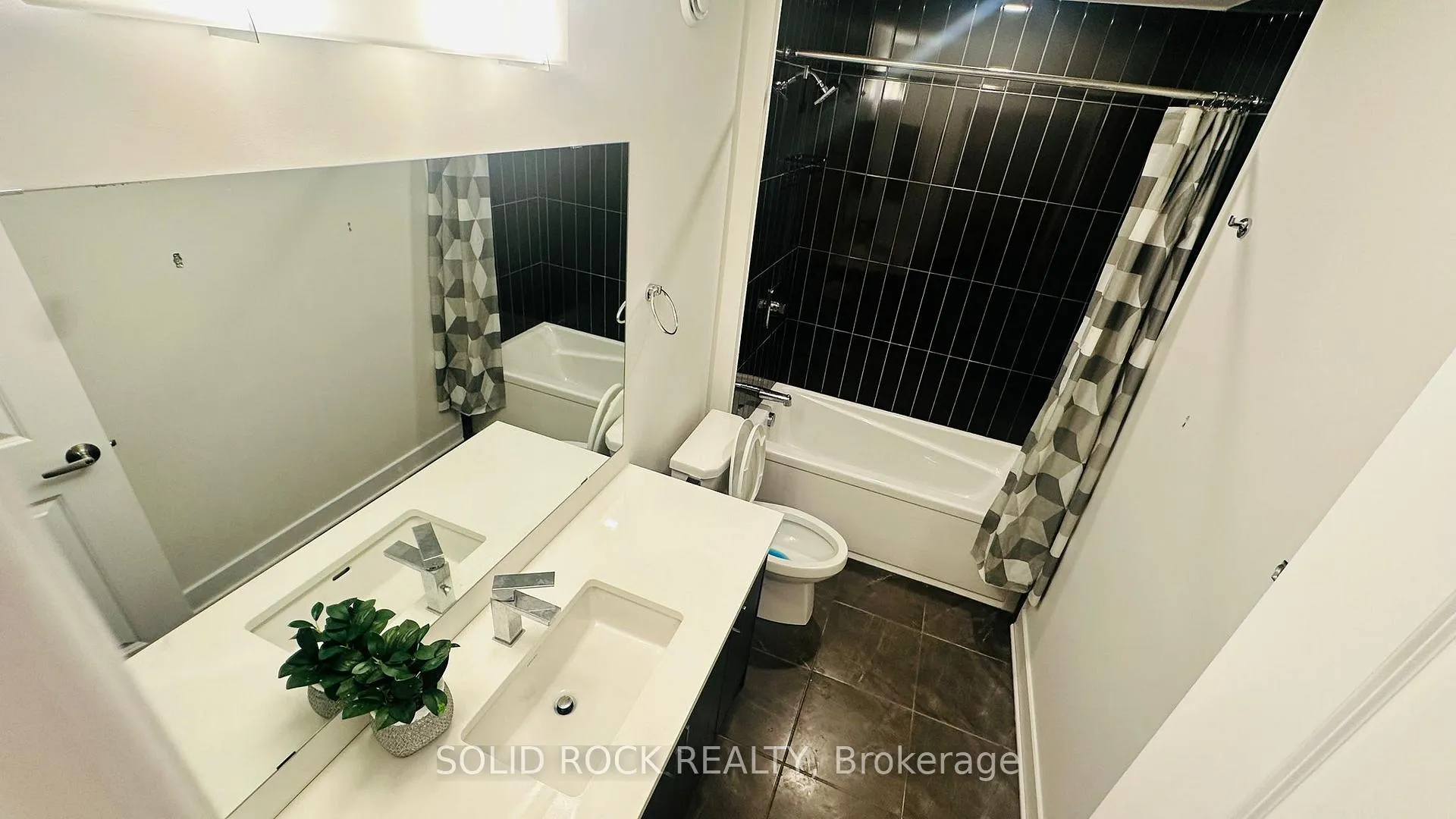 Photo 4 of 135 Rockmelon Street, Ottawa, Riverside South/Gloucester Glen — HOMEH