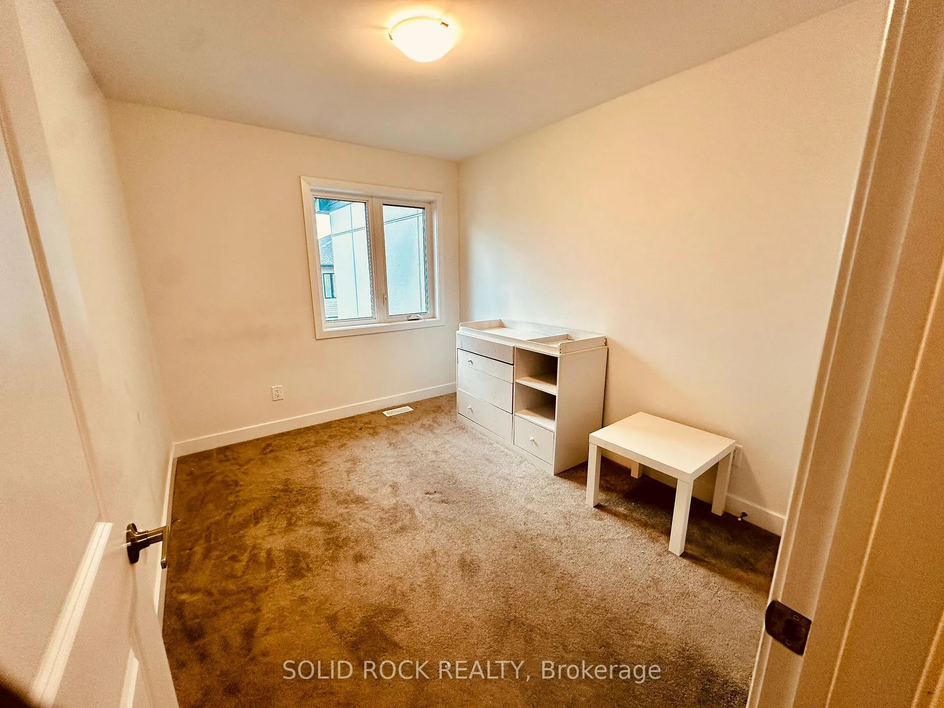 Photo 13 of 135 Rockmelon Street, Ottawa, Riverside South/Gloucester Glen — HOMEH