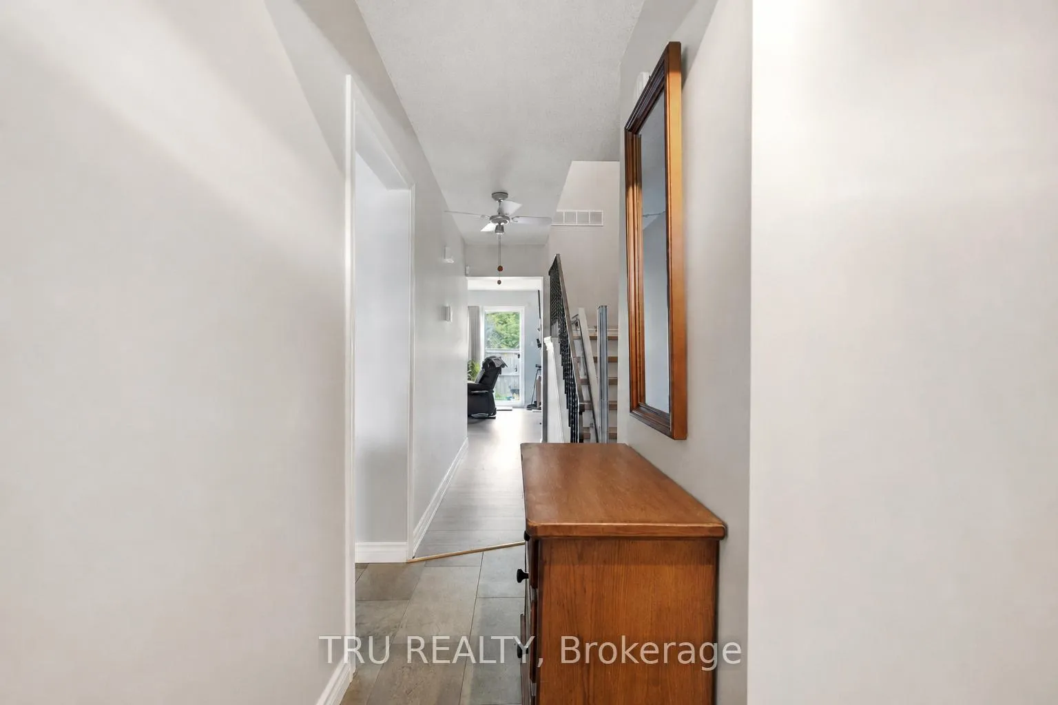 Photo 2 of Unit 16, 2336 Orient Park Drive E, Ottawa, Blackburn Hamlet (South) — HOMEH