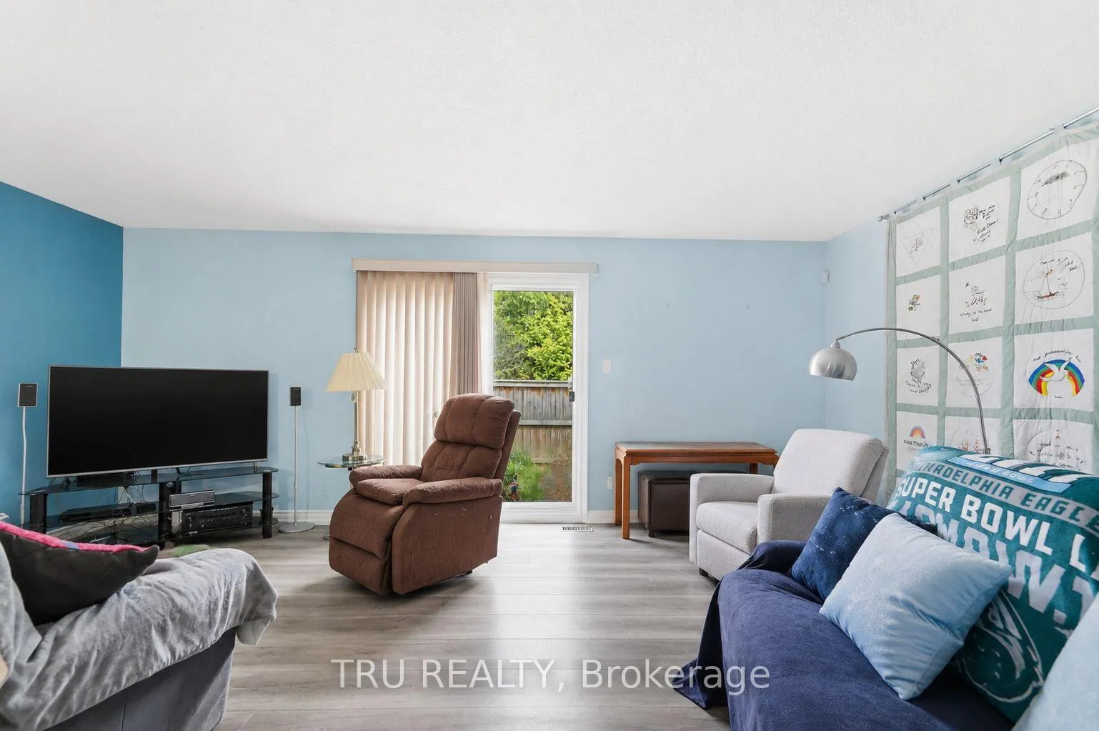 Photo 12 of Unit 16, 2336 Orient Park Drive E, Ottawa, Blackburn Hamlet (South) — HOMEH