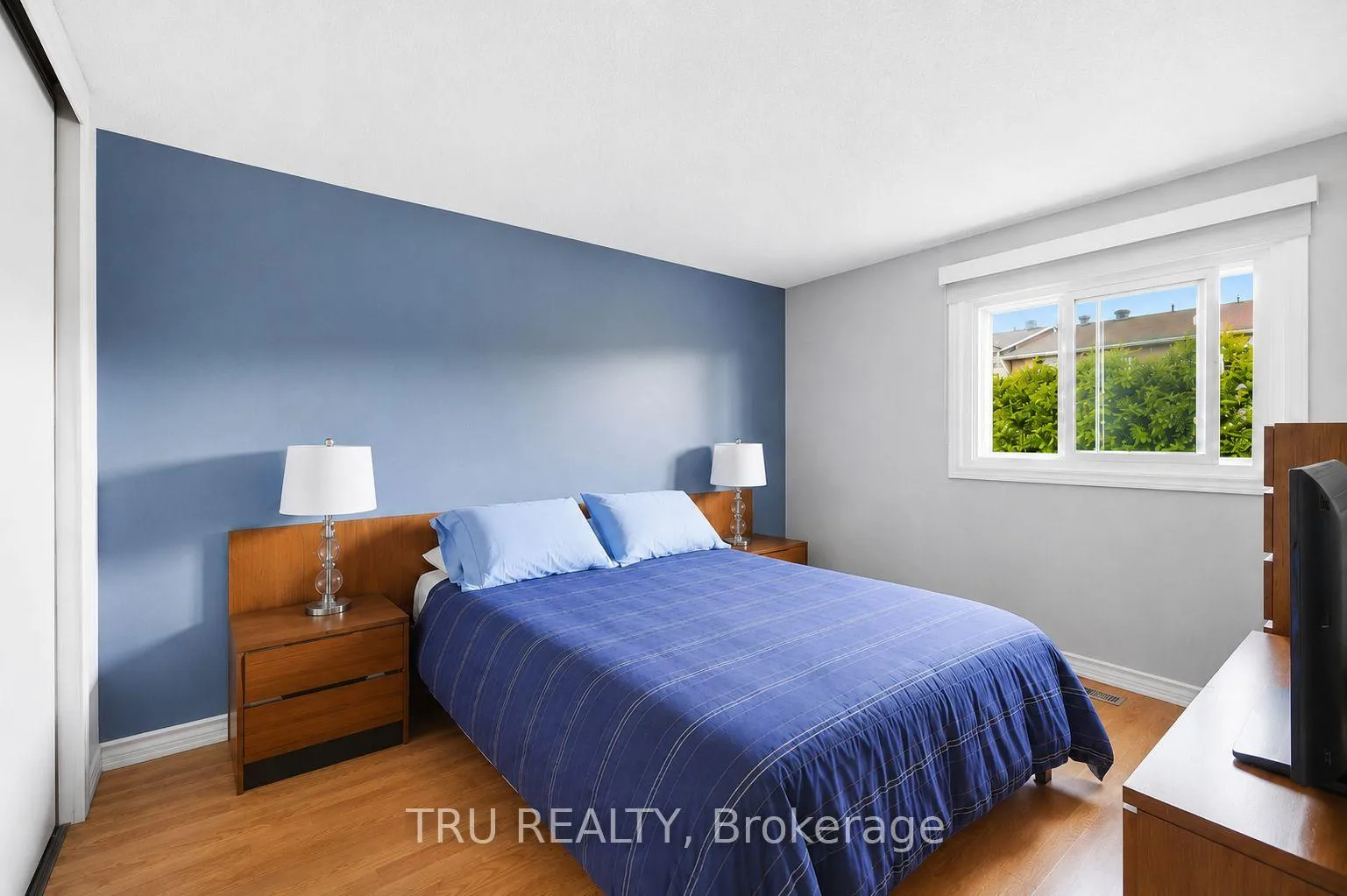 Photo 14 of Unit 16, 2336 Orient Park Drive E, Ottawa, Blackburn Hamlet (South) — HOMEH
