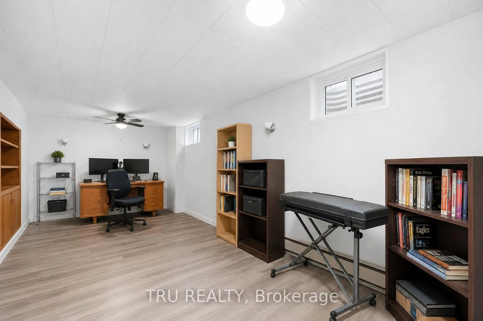Photo 19 of Unit 16, 2336 Orient Park Drive E, Ottawa, Blackburn Hamlet (South) — HOMEH