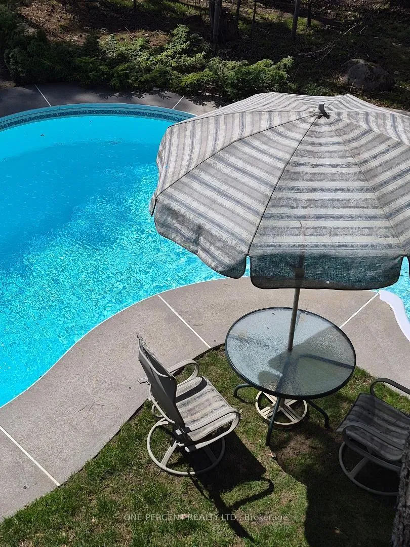 Photo 7 of 39 Pooles Road, Springwater, Midhurst — HOMEH