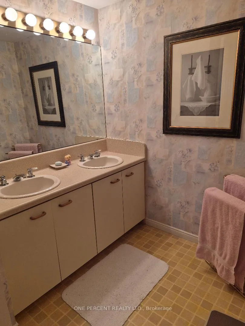 Photo 35 of 39 Pooles Road, Springwater, Midhurst — HOMEH