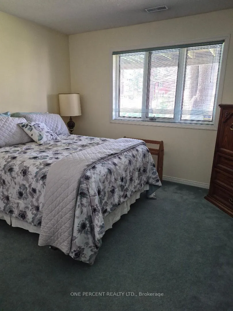 Photo 17 of 39 Pooles Road, Springwater, Midhurst — HOMEH