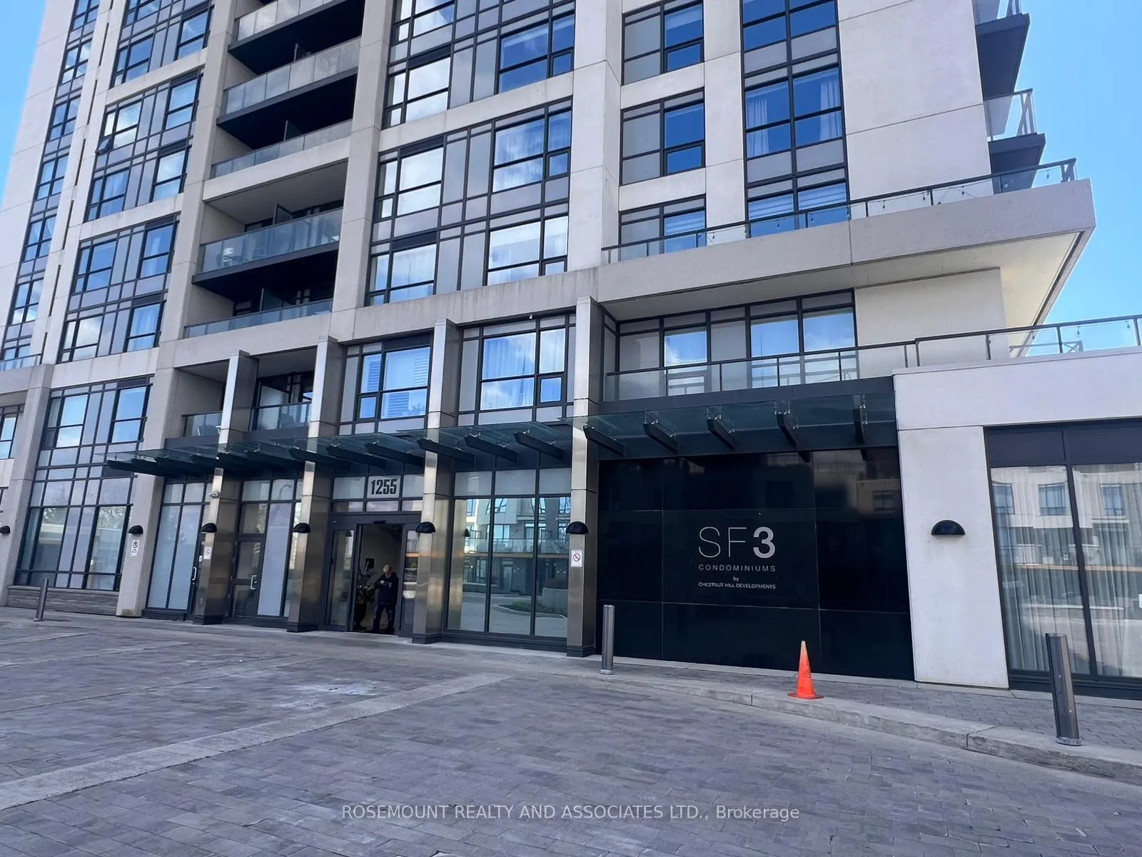 Photo 2 of Unit 1802, 1255 Bayly Street, Pickering, Bay Ridges — HOMEH