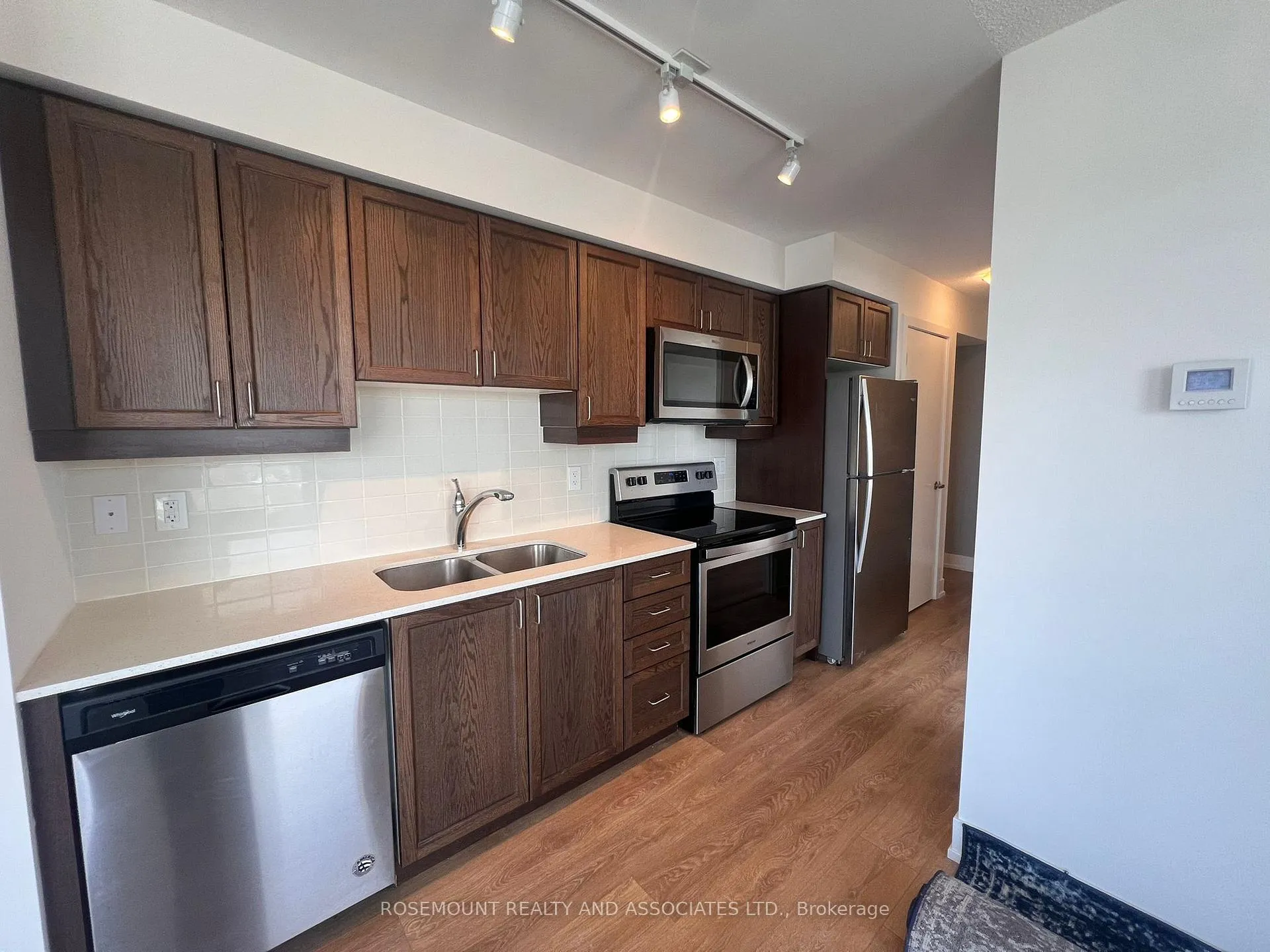 Photo 13 of Unit 1802, 1255 Bayly Street, Pickering, Bay Ridges — HOMEH