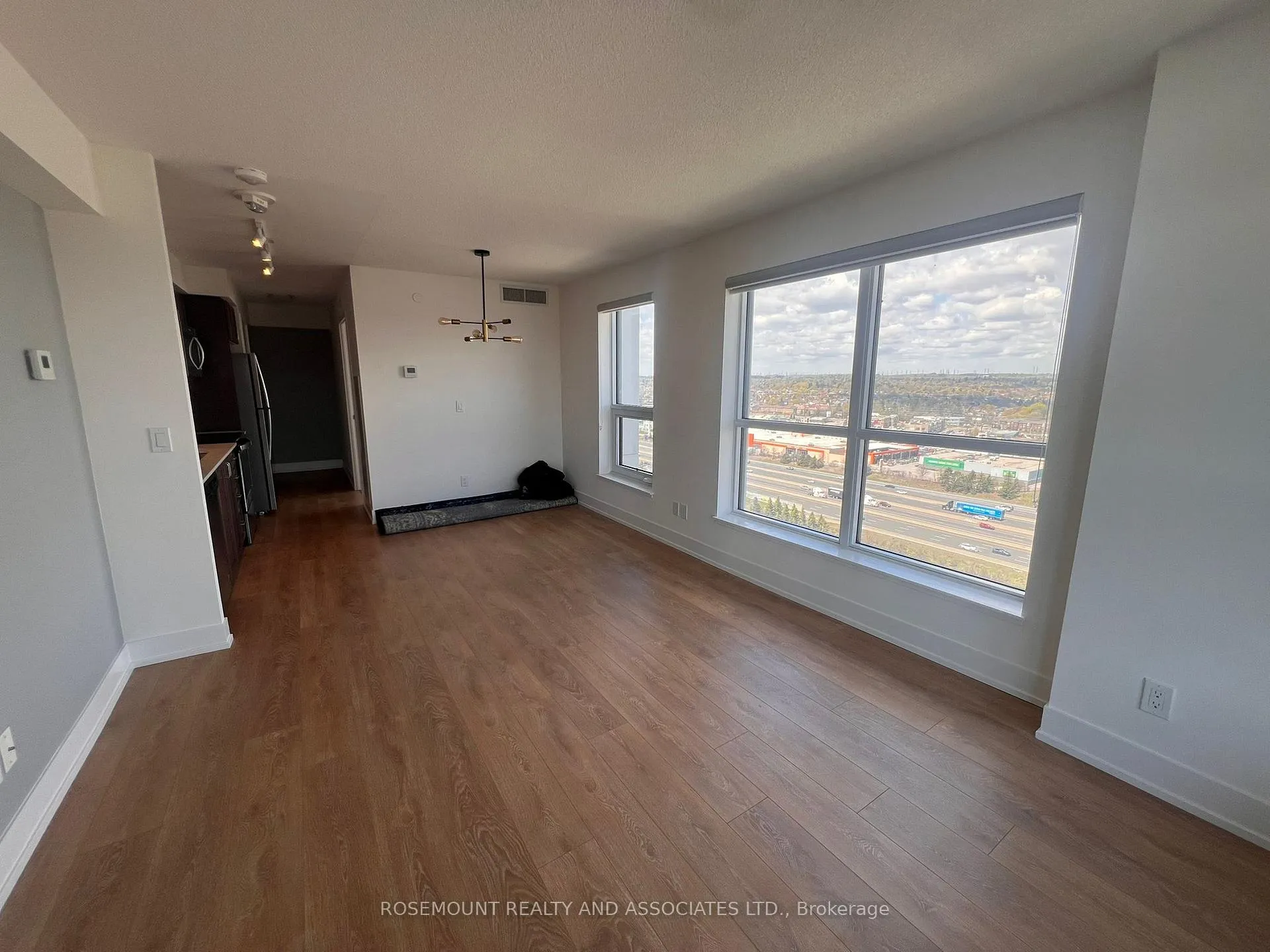 Photo 14 of Unit 1802, 1255 Bayly Street, Pickering, Bay Ridges — HOMEH