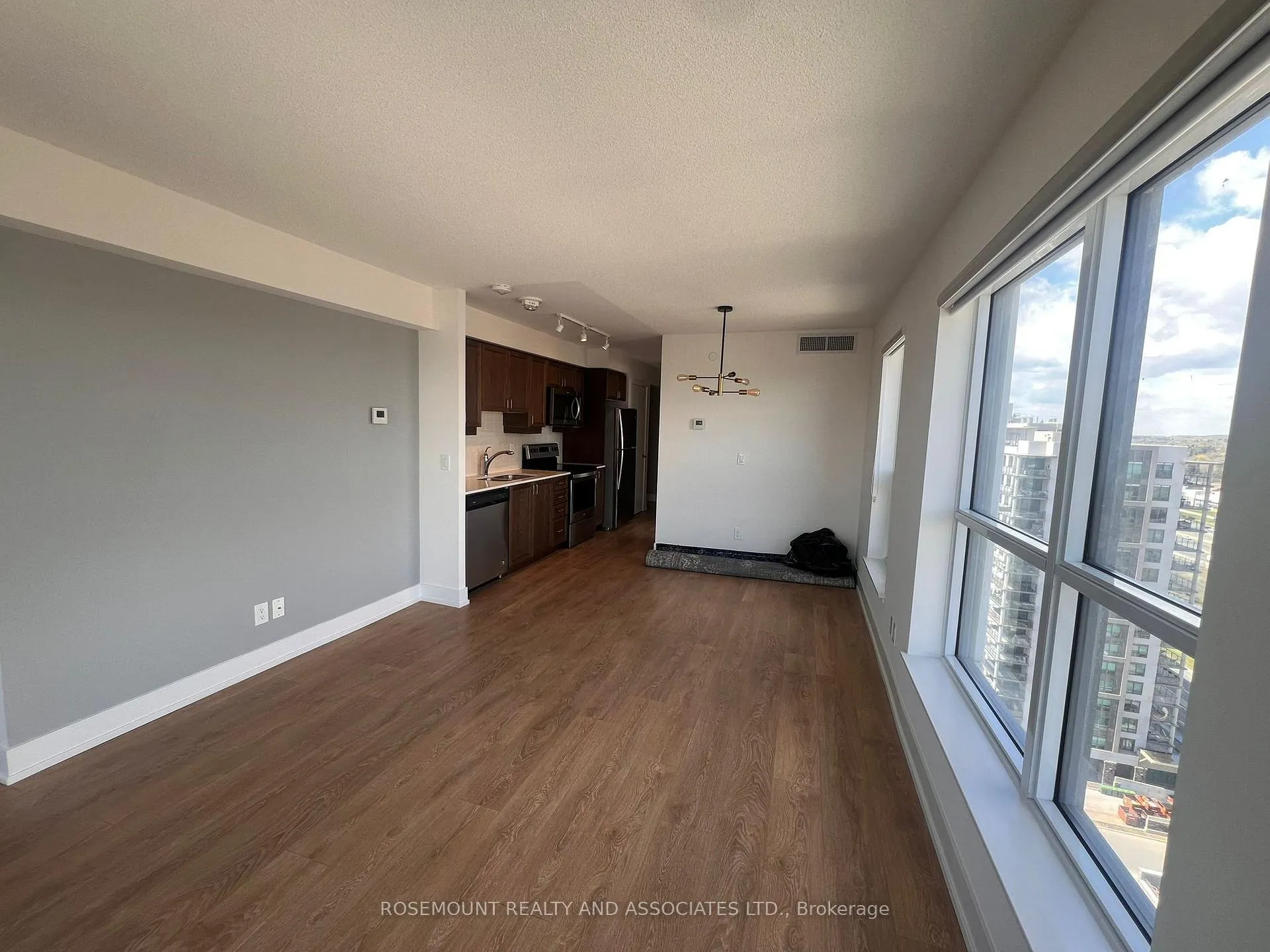 Photo 15 of Unit 1802, 1255 Bayly Street, Pickering, Bay Ridges — HOMEH
