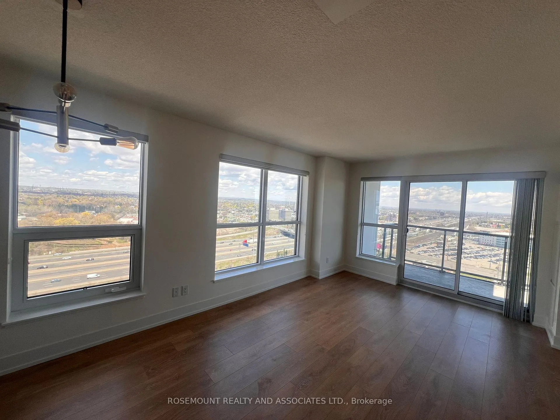 Photo 18 of Unit 1802, 1255 Bayly Street, Pickering, Bay Ridges — HOMEH