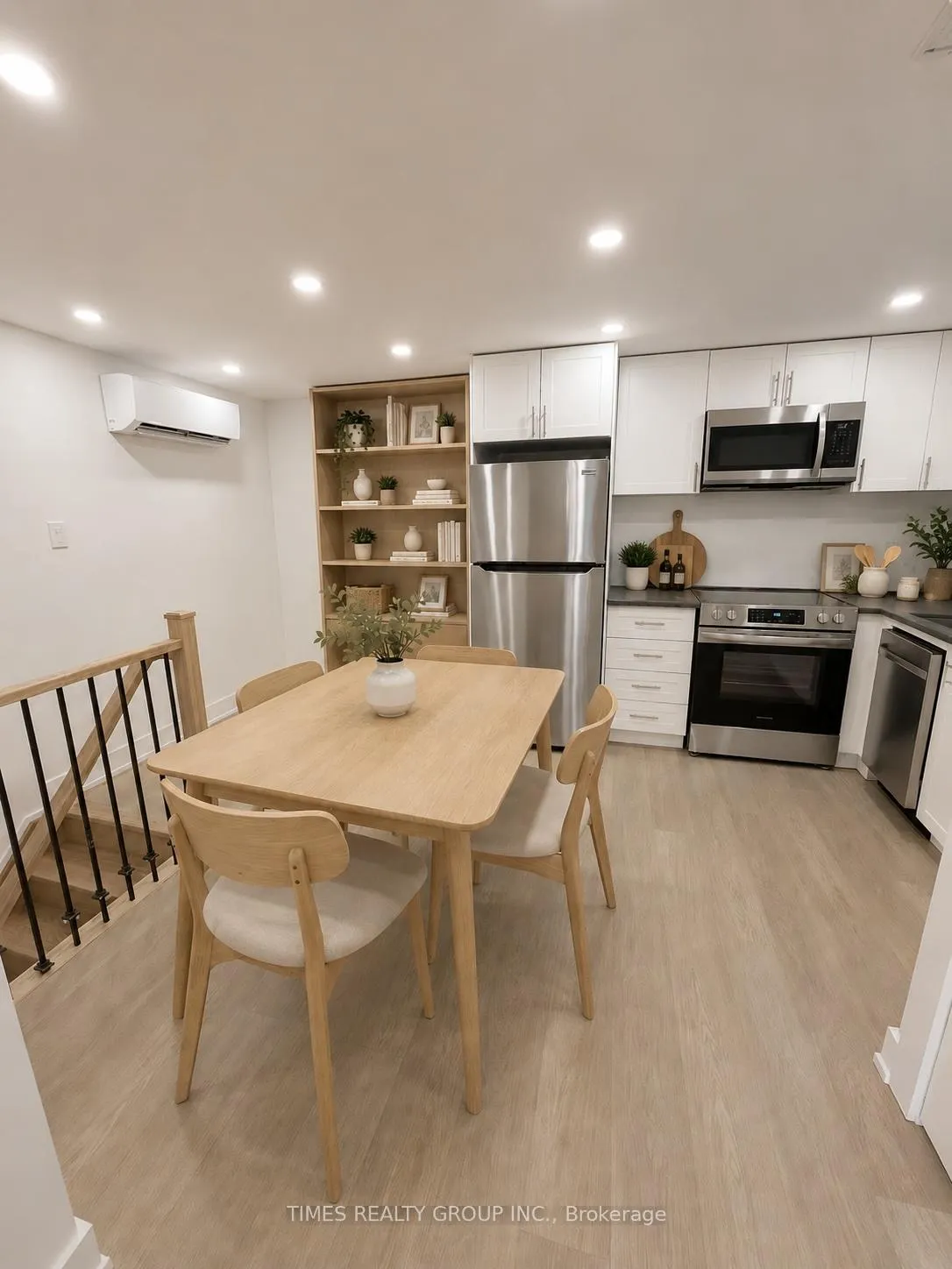 Photo 10 of Unit 3, 137 Curzon Street, Toronto, South Riverdale — HOMEH
