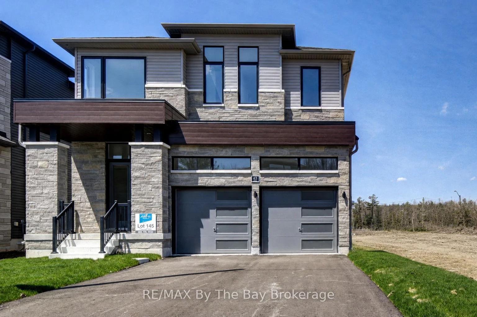 Photo 32 of 63 Rosanne Circle, Wasaga Beach — HOMEH