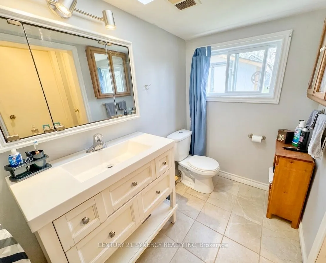 Photo 21 of 11537 County Road 38, Frontenac, Frontenac Centre — HOMEH