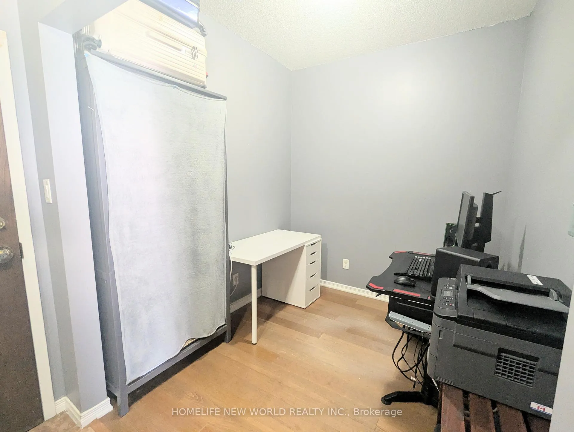 Photo 14 of Unit 601, 8 Maison Parc Court, Vaughan, Lakeview Estates — HOMEH