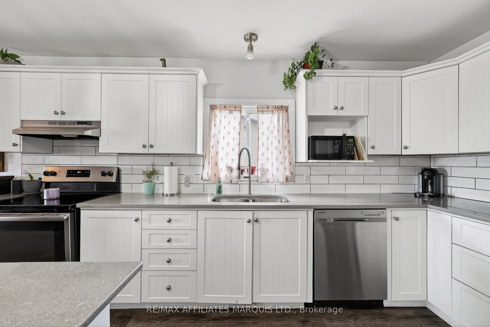 Photo 10 of 28 Cherry Avenue, South Stormont, Long Sault — HOMEH