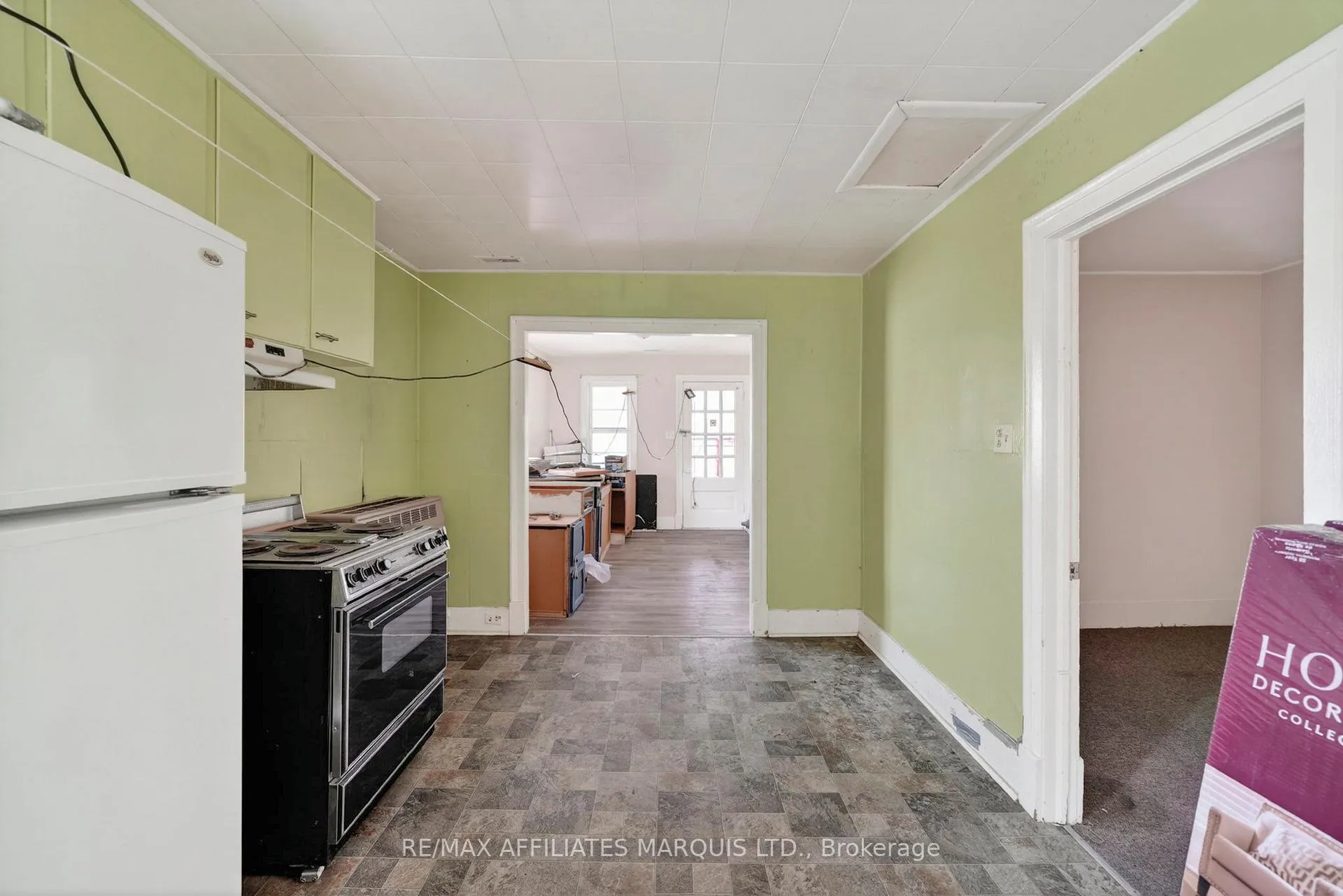 Photo 11 of 505 Cumberland Street, Cornwall — HOMEH