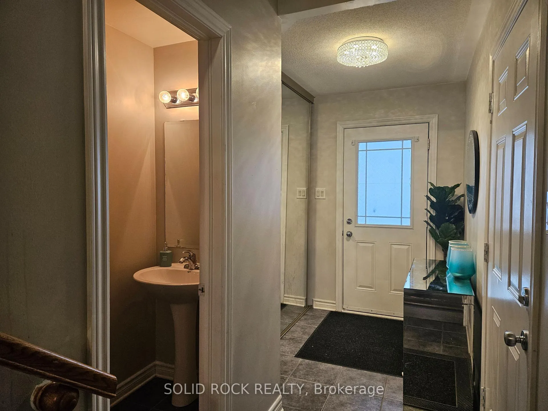 Photo 5 of 255 Catamount Court, Ottawa, Kanata - Emerald Meadows/Trailwest — HOMEH