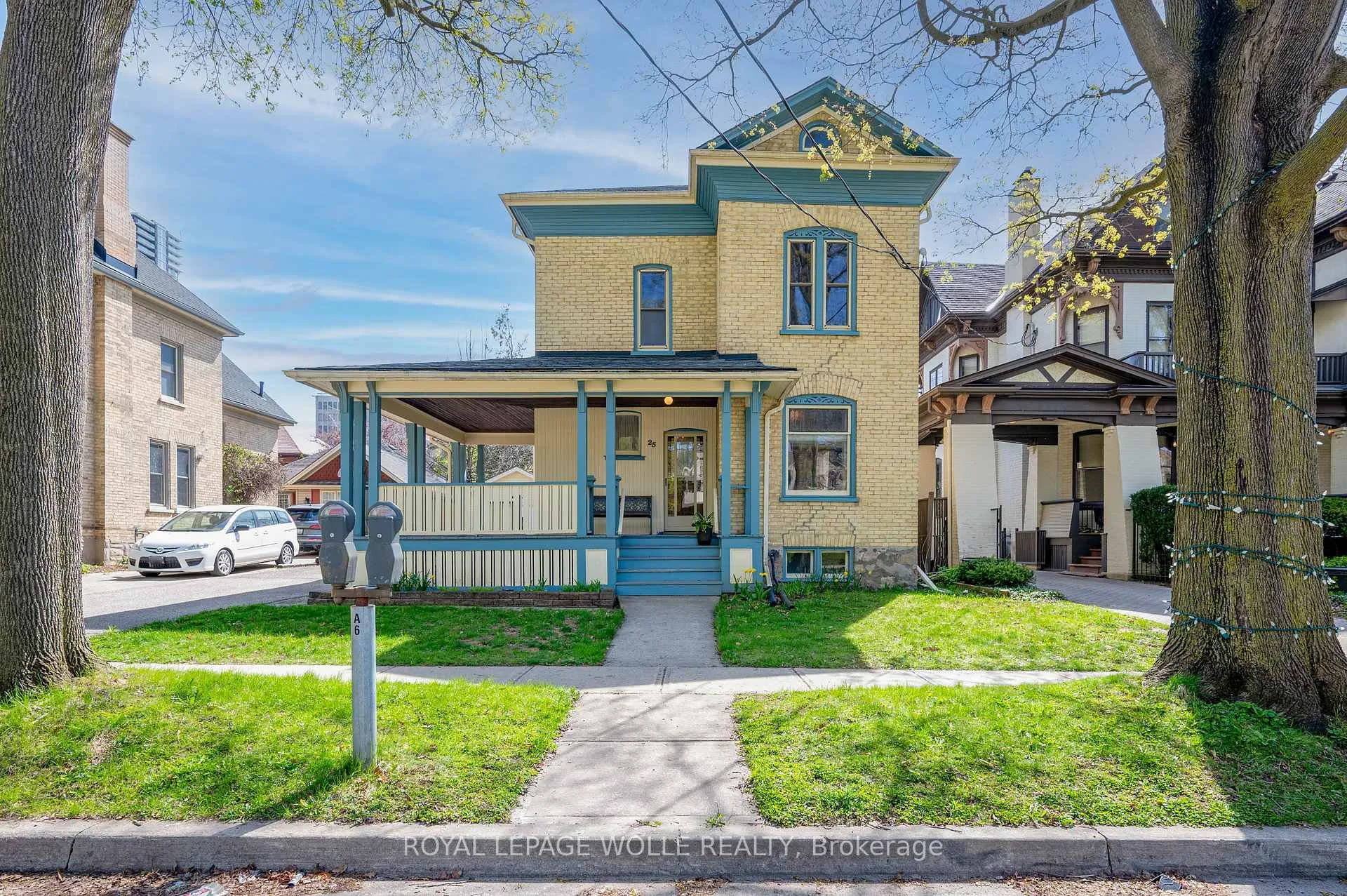 Photo 2 of 25 Ahrens Street W, Kitchener — HOMEH