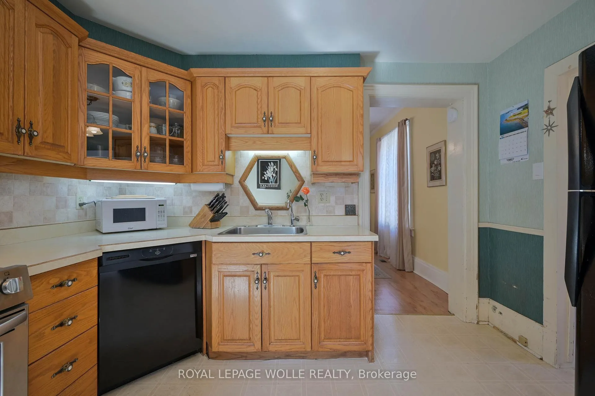 Photo 7 of 25 Ahrens Street W, Kitchener — HOMEH
