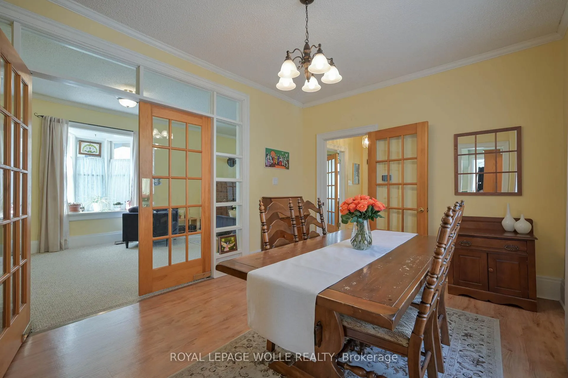 Photo 10 of 25 Ahrens Street W, Kitchener — HOMEH