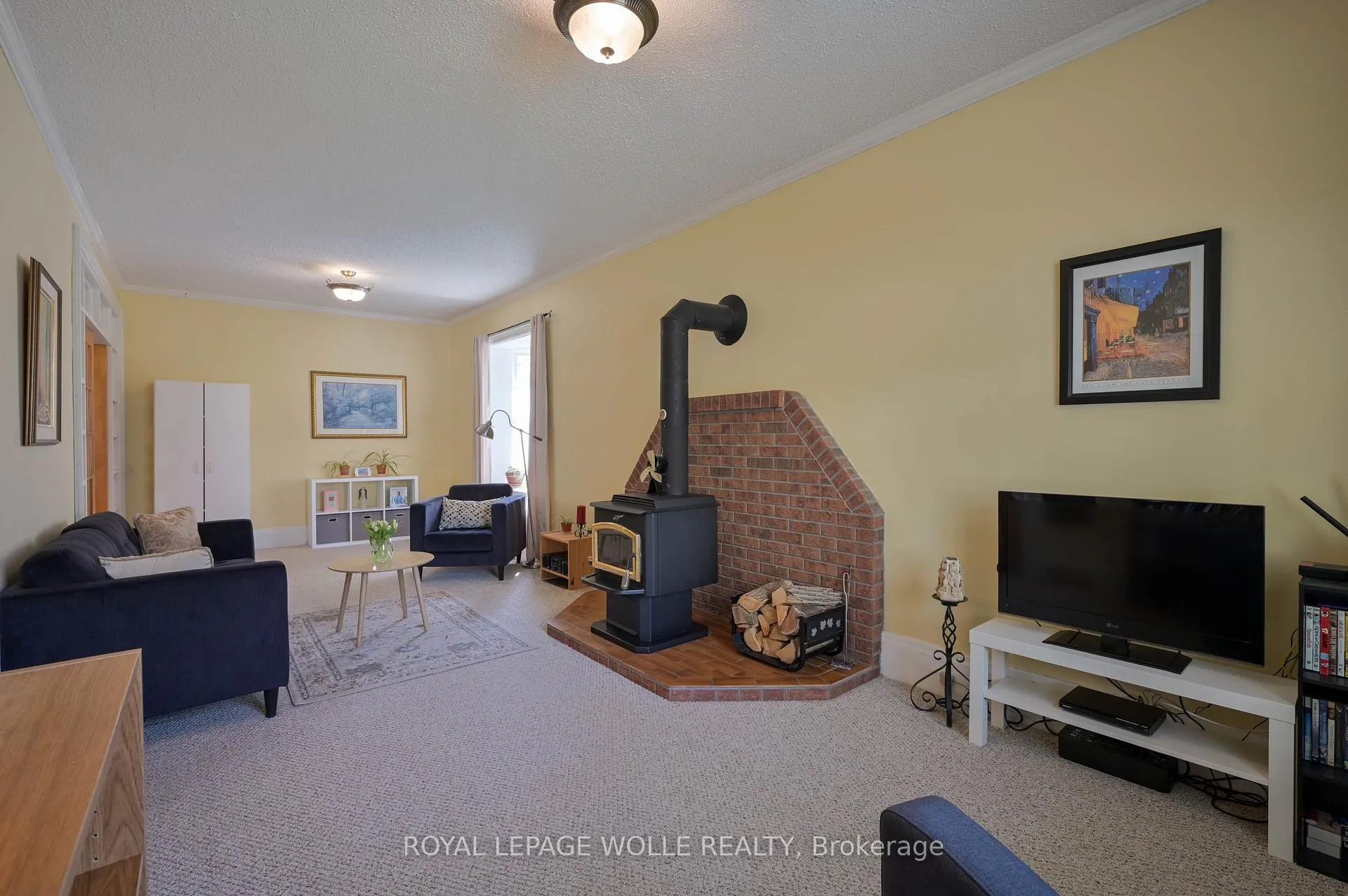 Photo 14 of 25 Ahrens Street W, Kitchener — HOMEH