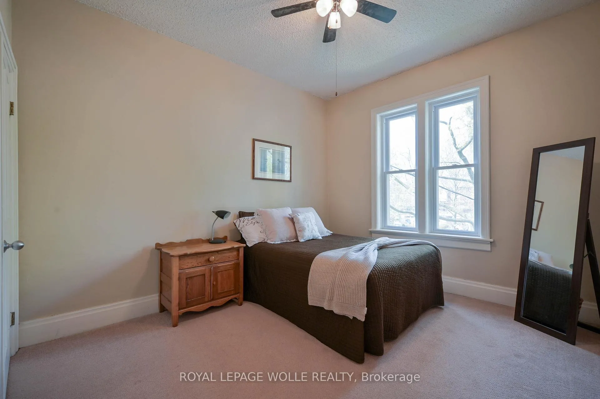 Photo 25 of 25 Ahrens Street W, Kitchener — HOMEH