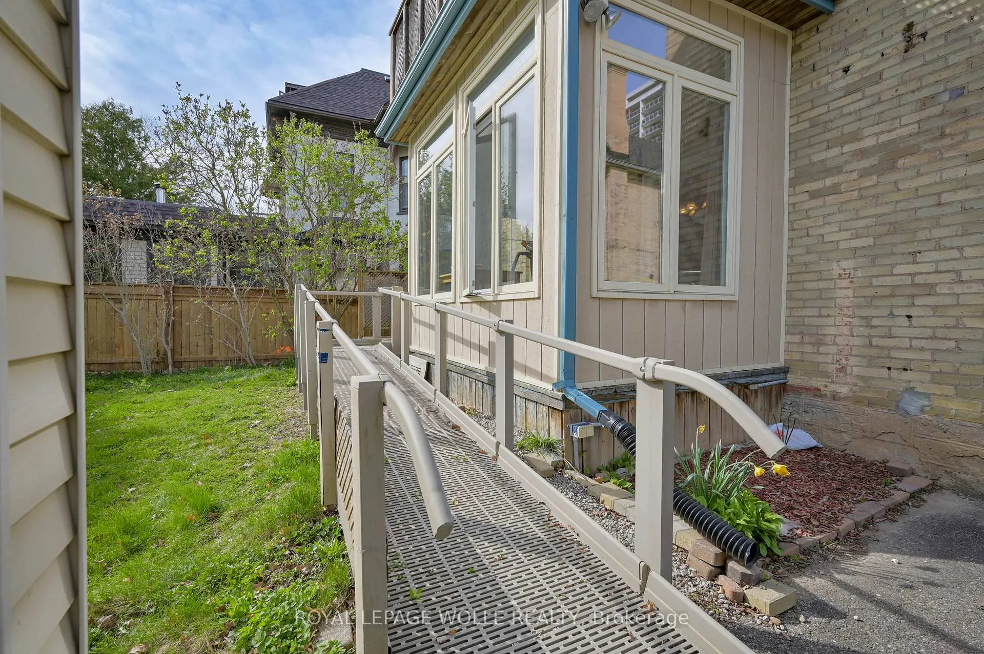 Photo 36 of 25 Ahrens Street W, Kitchener — HOMEH