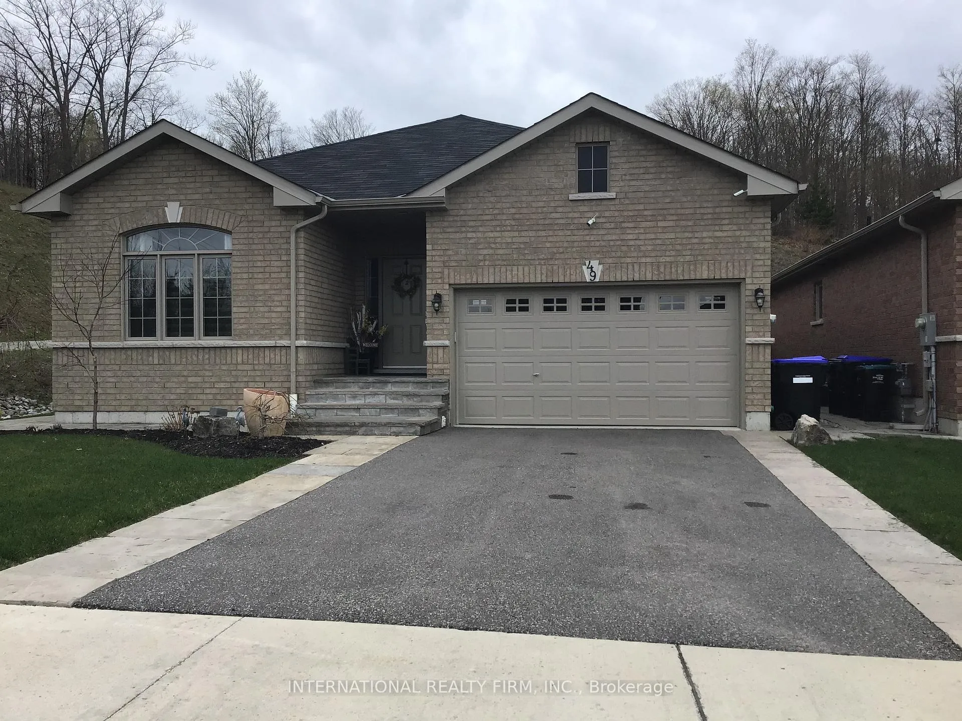 Photo 1 of 49 Beausoleil Drive, Penetanguishene — HOMEH