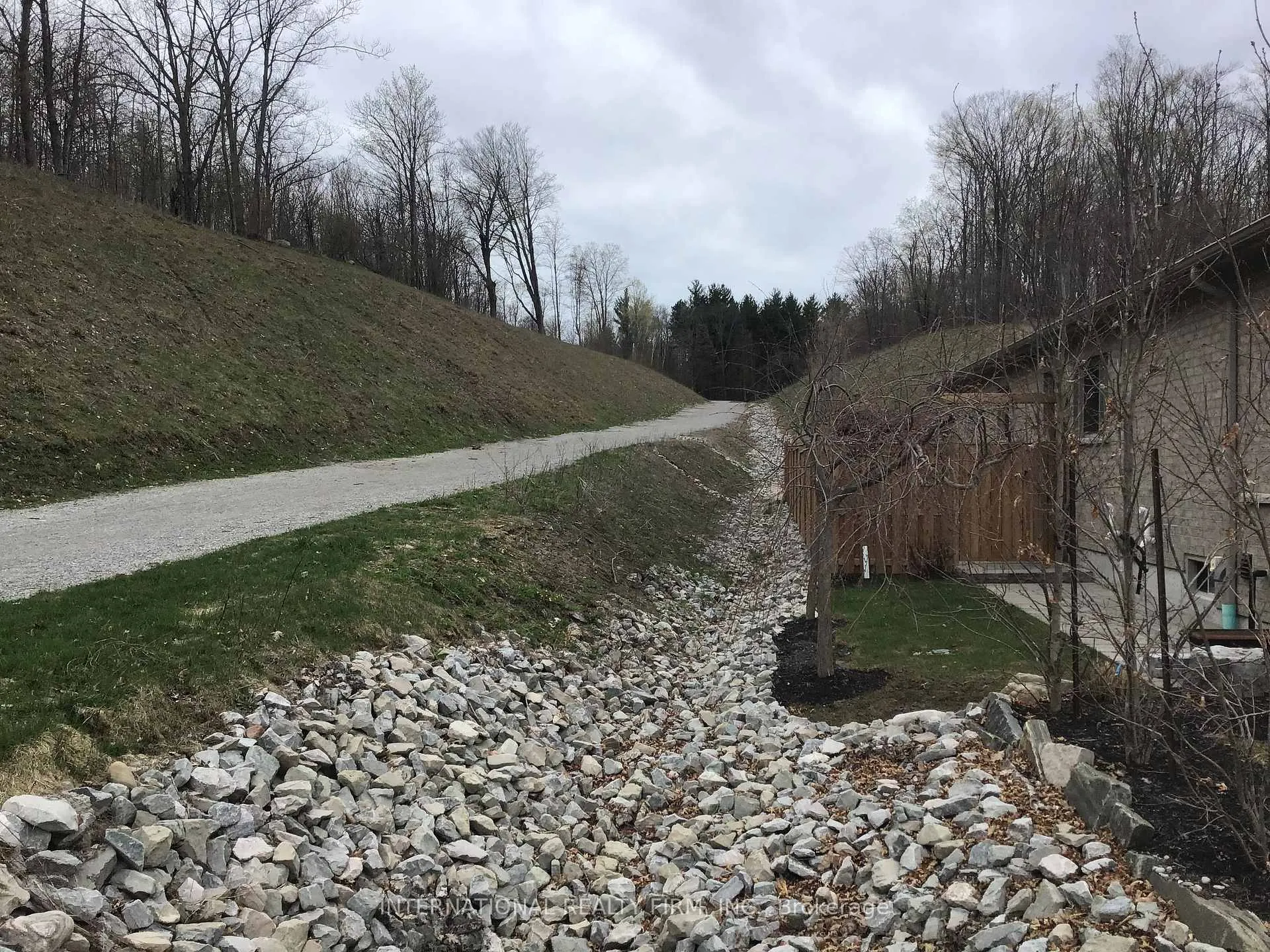 Photo 5 of 49 Beausoleil Drive, Penetanguishene — HOMEH