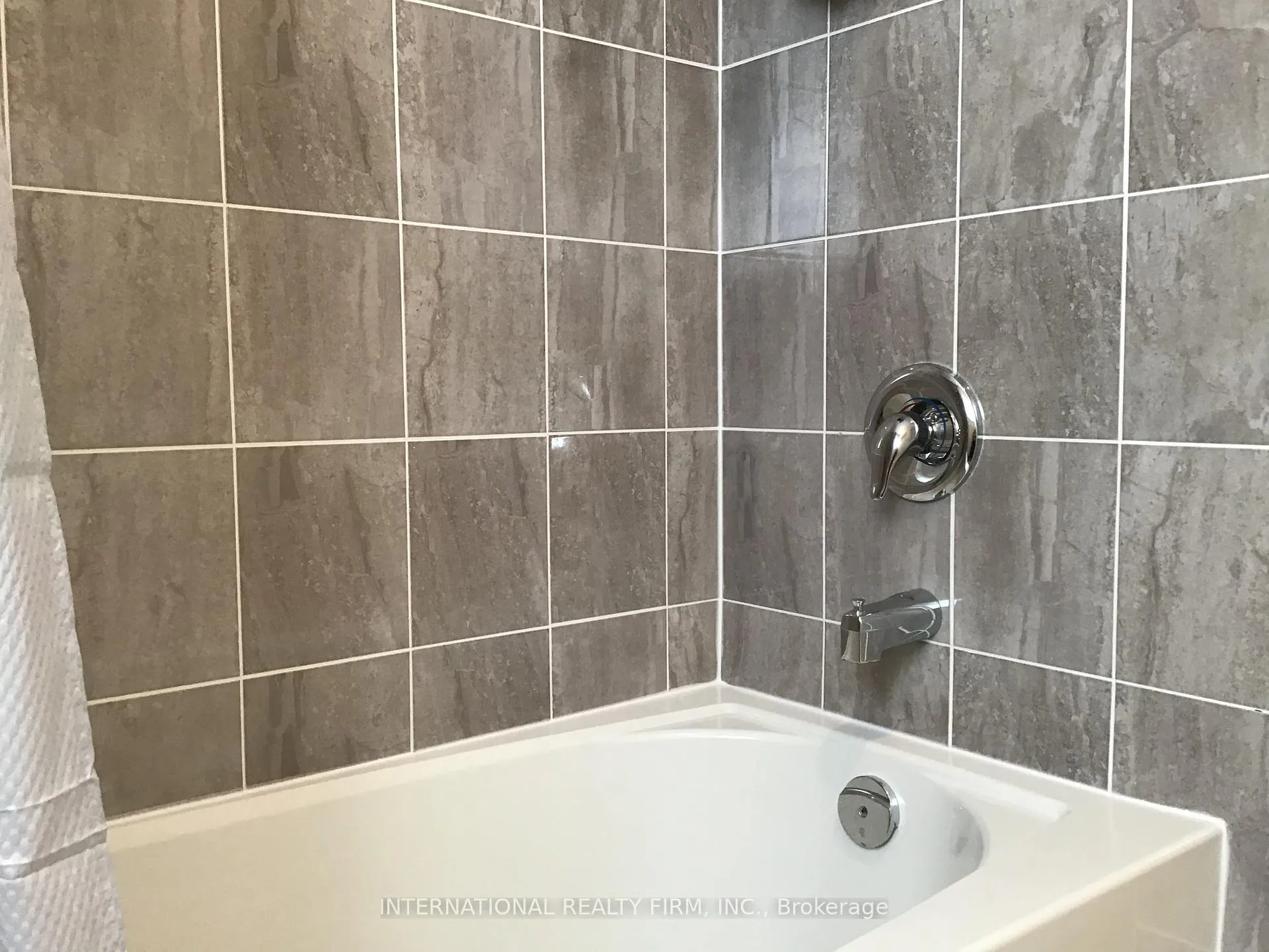 Photo 17 of 49 Beausoleil Drive, Penetanguishene — HOMEH