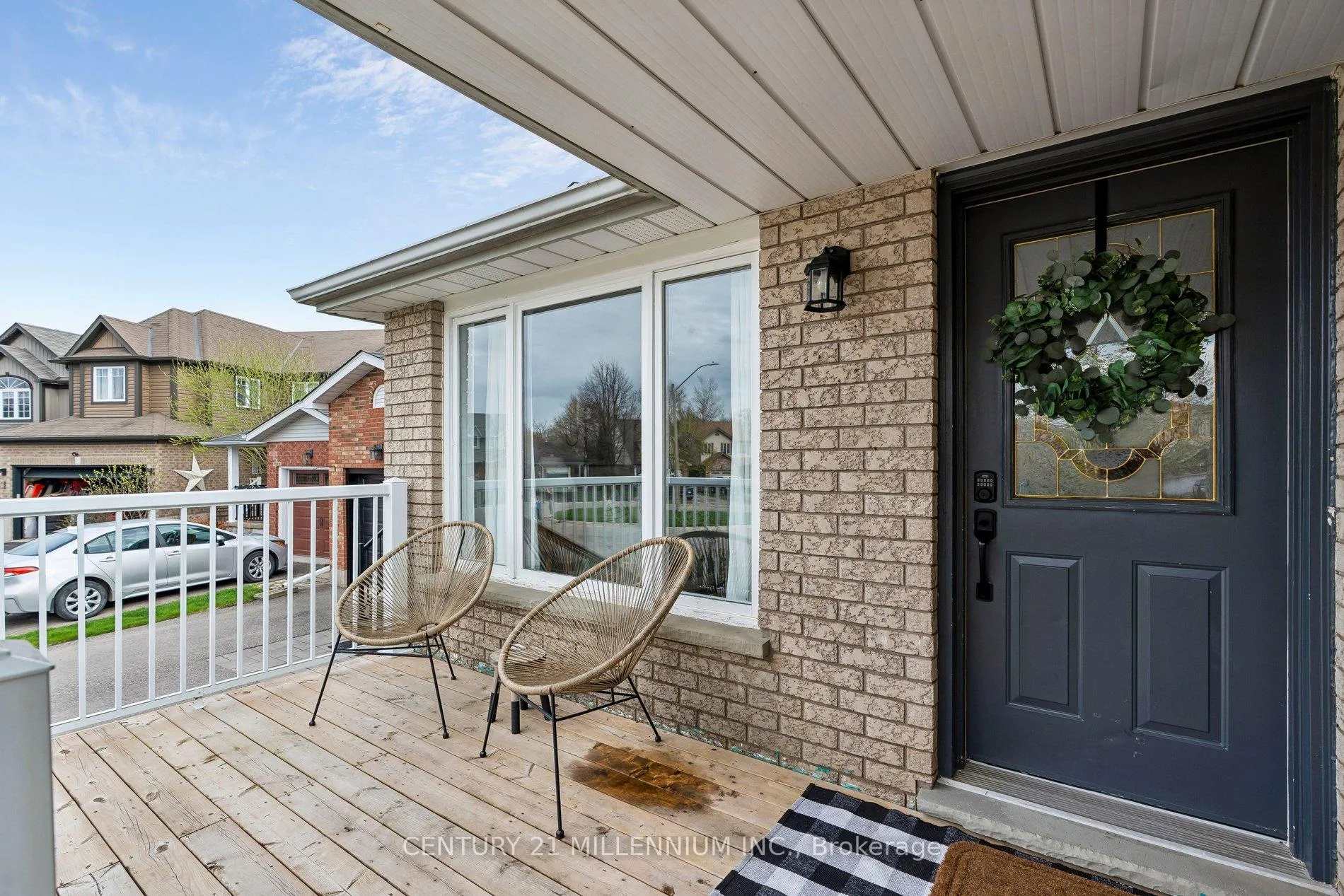 Photo 3 of 56 Pheasant Court, Orangeville — HOMEH
