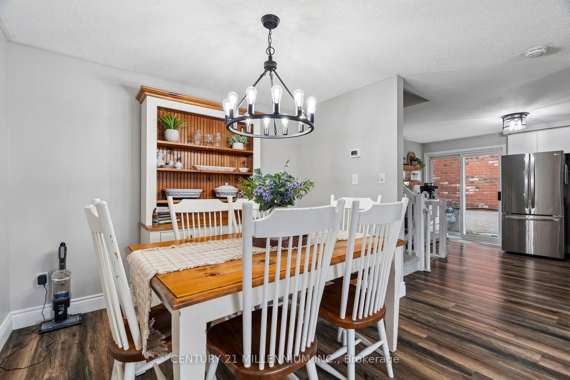 Photo 12 of 56 Pheasant Court, Orangeville — HOMEH