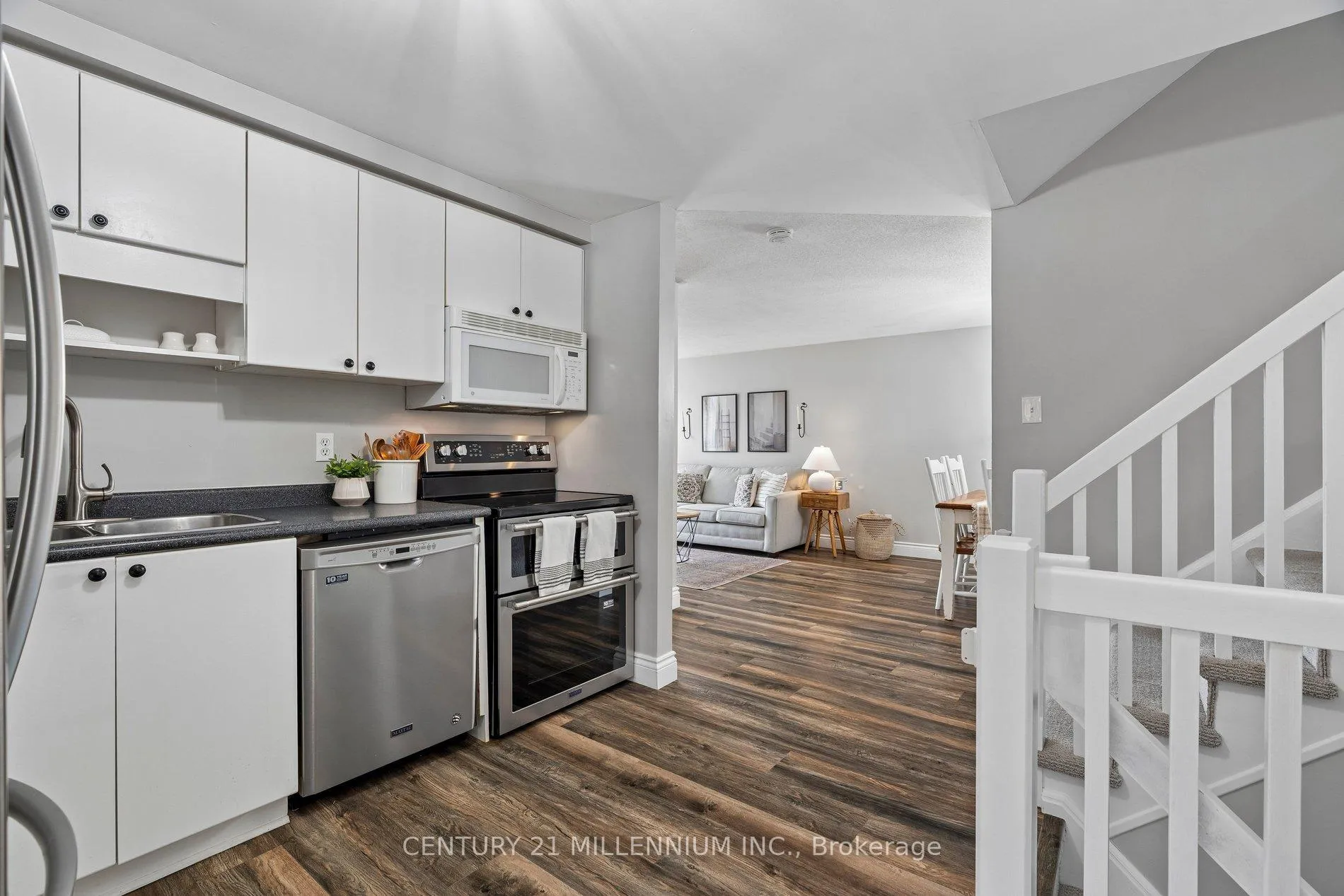 Photo 16 of 56 Pheasant Court, Orangeville — HOMEH