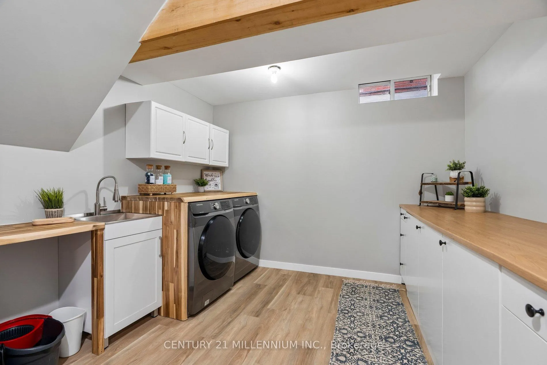 Photo 40 of 56 Pheasant Court, Orangeville — HOMEH