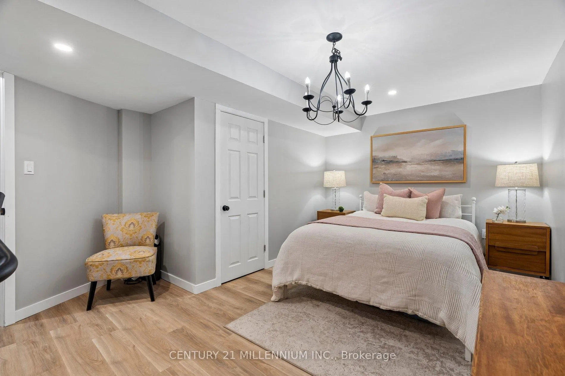 Photo 43 of 56 Pheasant Court, Orangeville — HOMEH