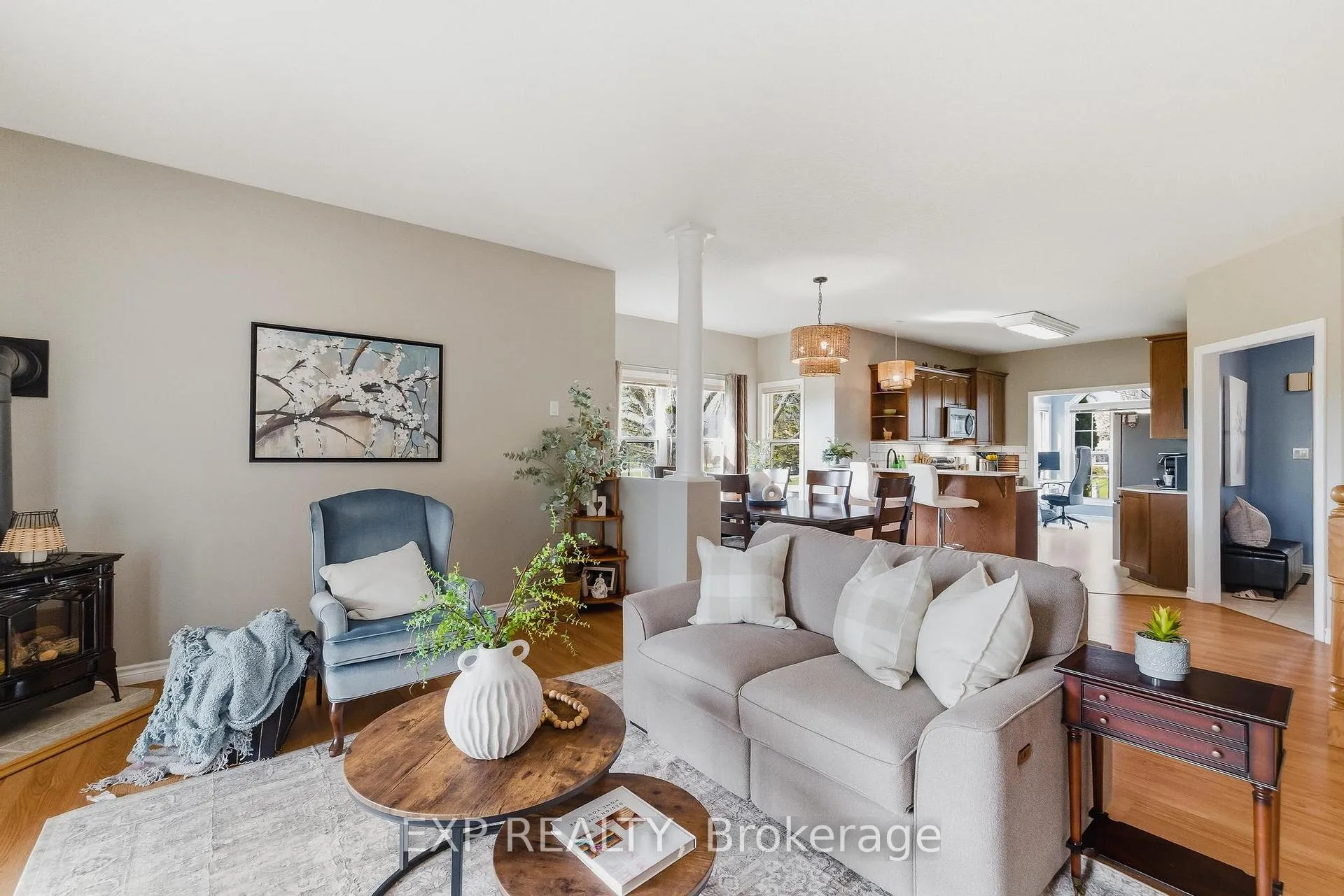 Photo 11 of 89 Andrews Drive, Mapleton, Rural Mapleton — HOMEH