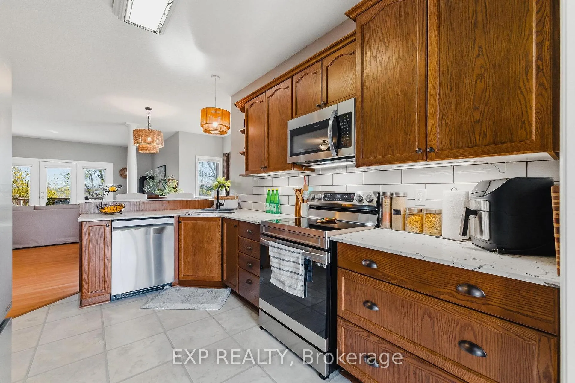 Photo 16 of 89 Andrews Drive, Mapleton, Rural Mapleton — HOMEH