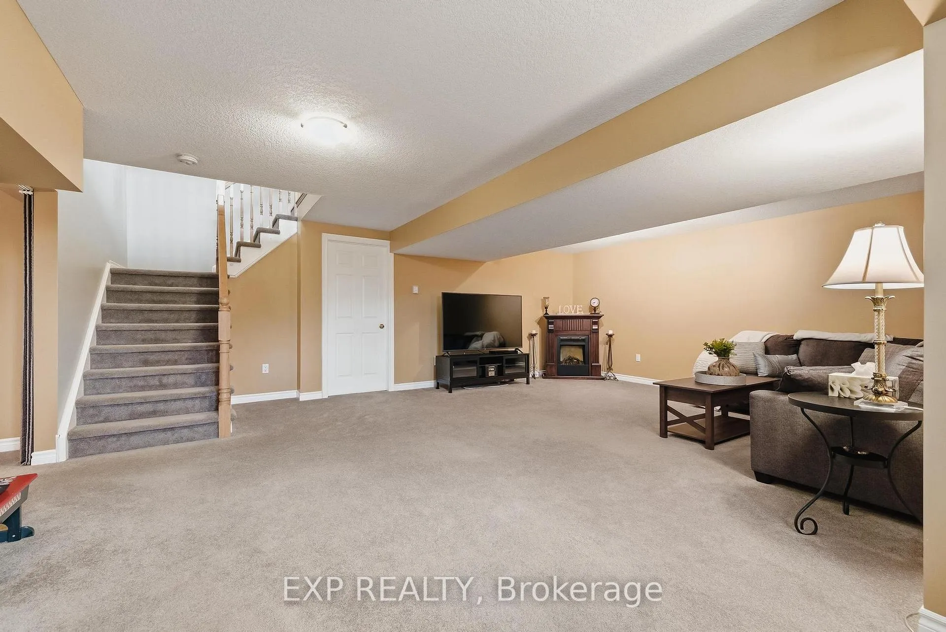 Photo 29 of 89 Andrews Drive, Mapleton, Rural Mapleton — HOMEH