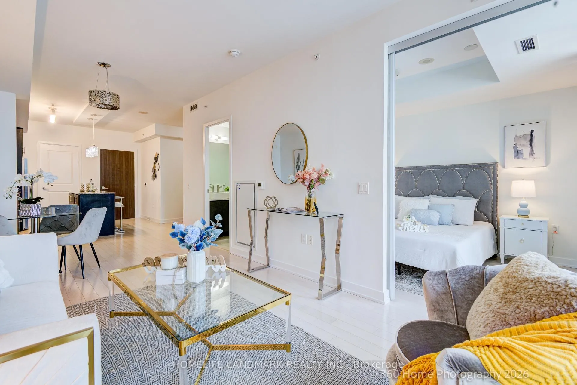 Photo 10 of Unit 2603, 1 The Esplanade, Toronto, Waterfront Communities — HOMEH