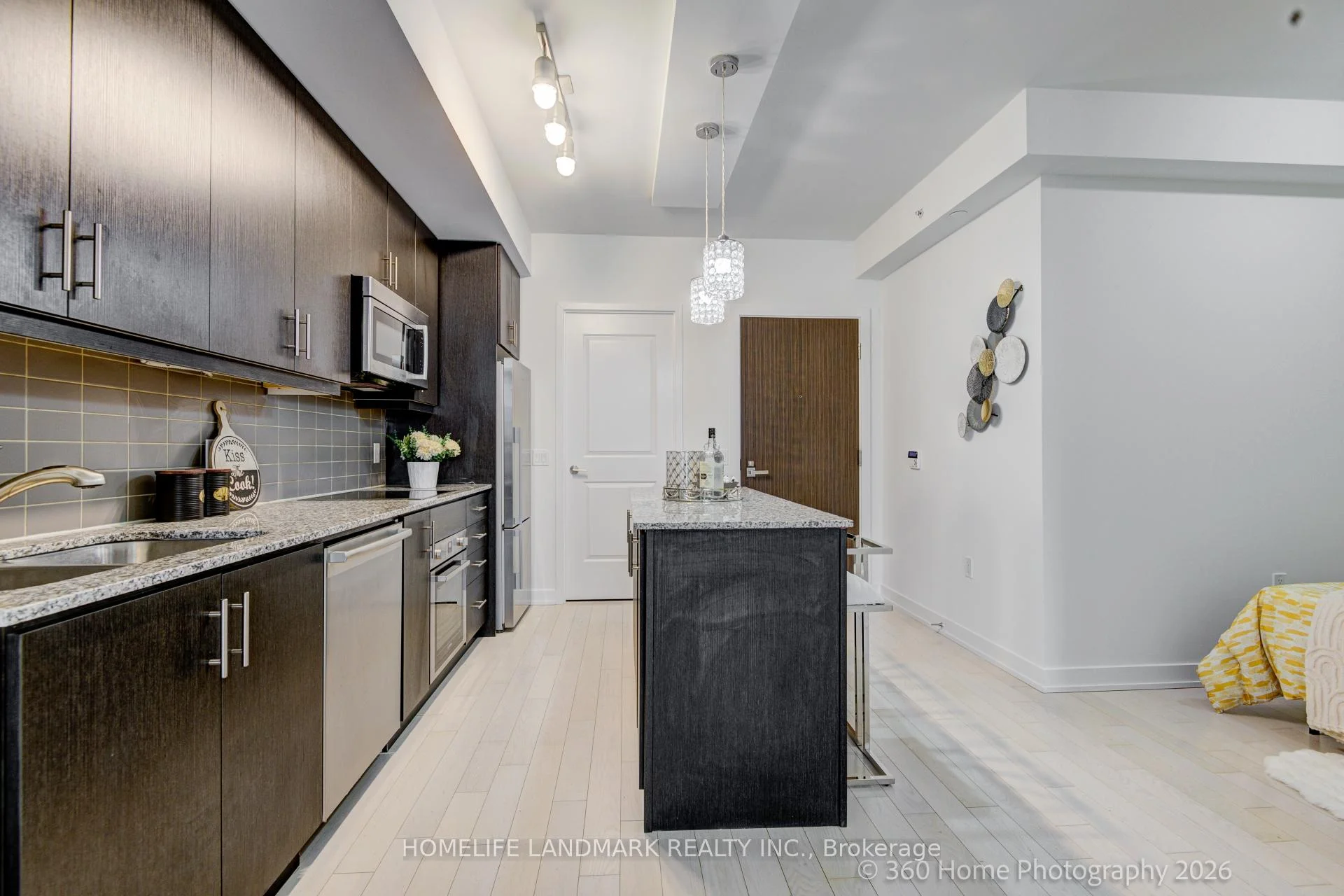 Photo 8 of Unit 2603, 1 The Esplanade, Toronto, Waterfront Communities — HOMEH