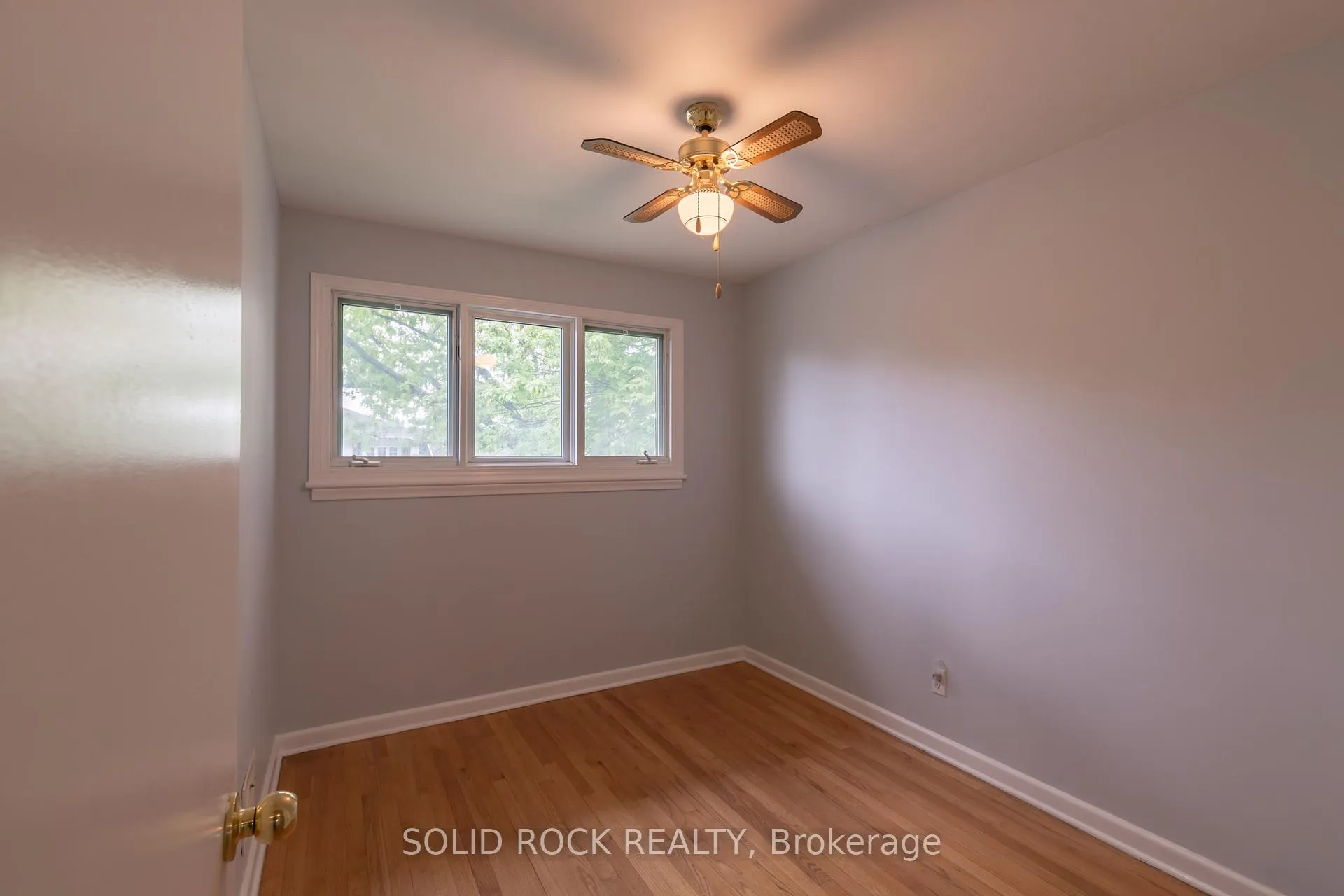Photo 11 of Unit unit 1, 2763 Kelly Avenue, Ottawa, Queensway Terrace North — HOMEH