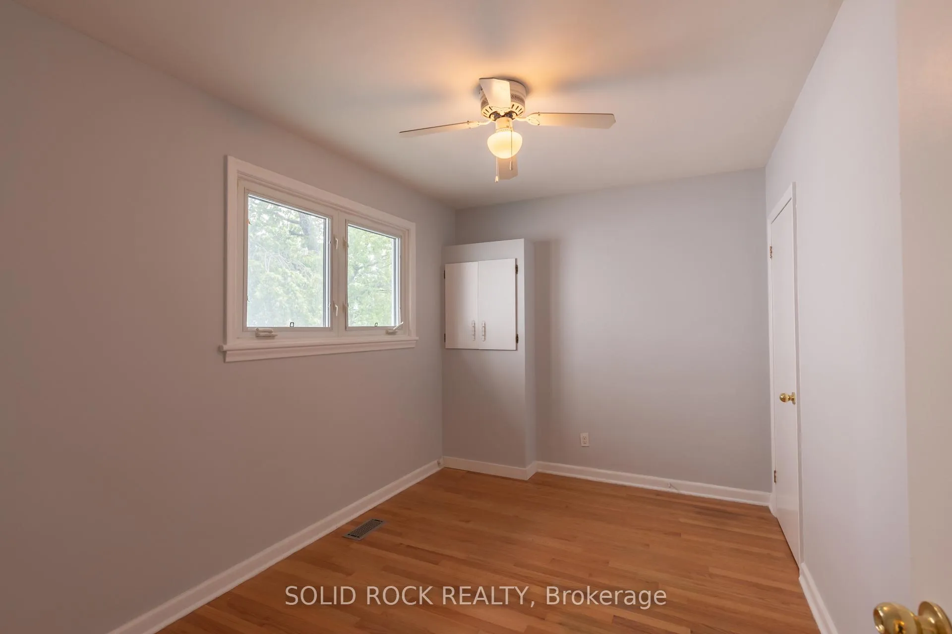 Photo 13 of Unit unit 1, 2763 Kelly Avenue, Ottawa, Queensway Terrace North — HOMEH