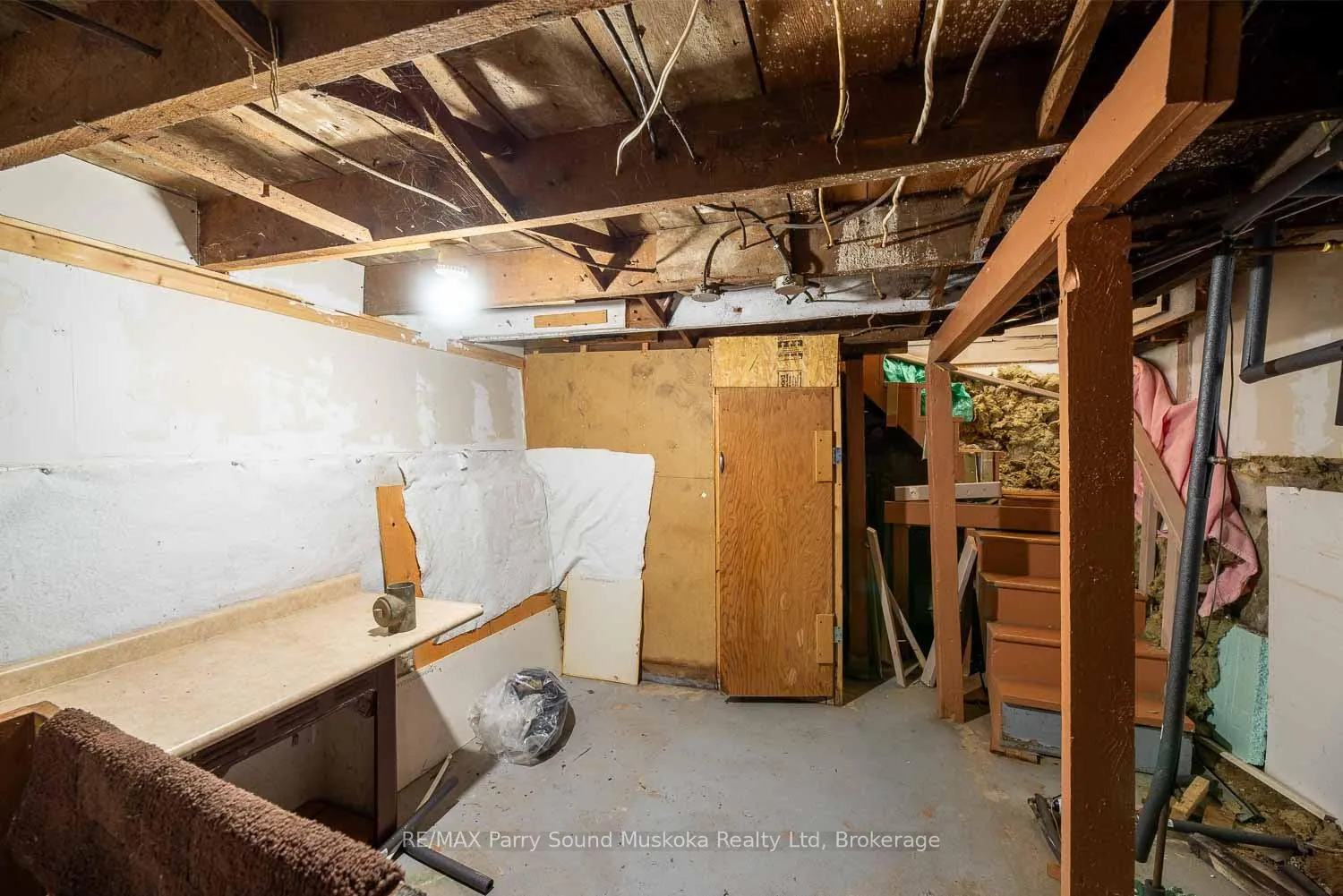 Photo 13 of 130 Queen Street, Burk's Falls — HOMEH
