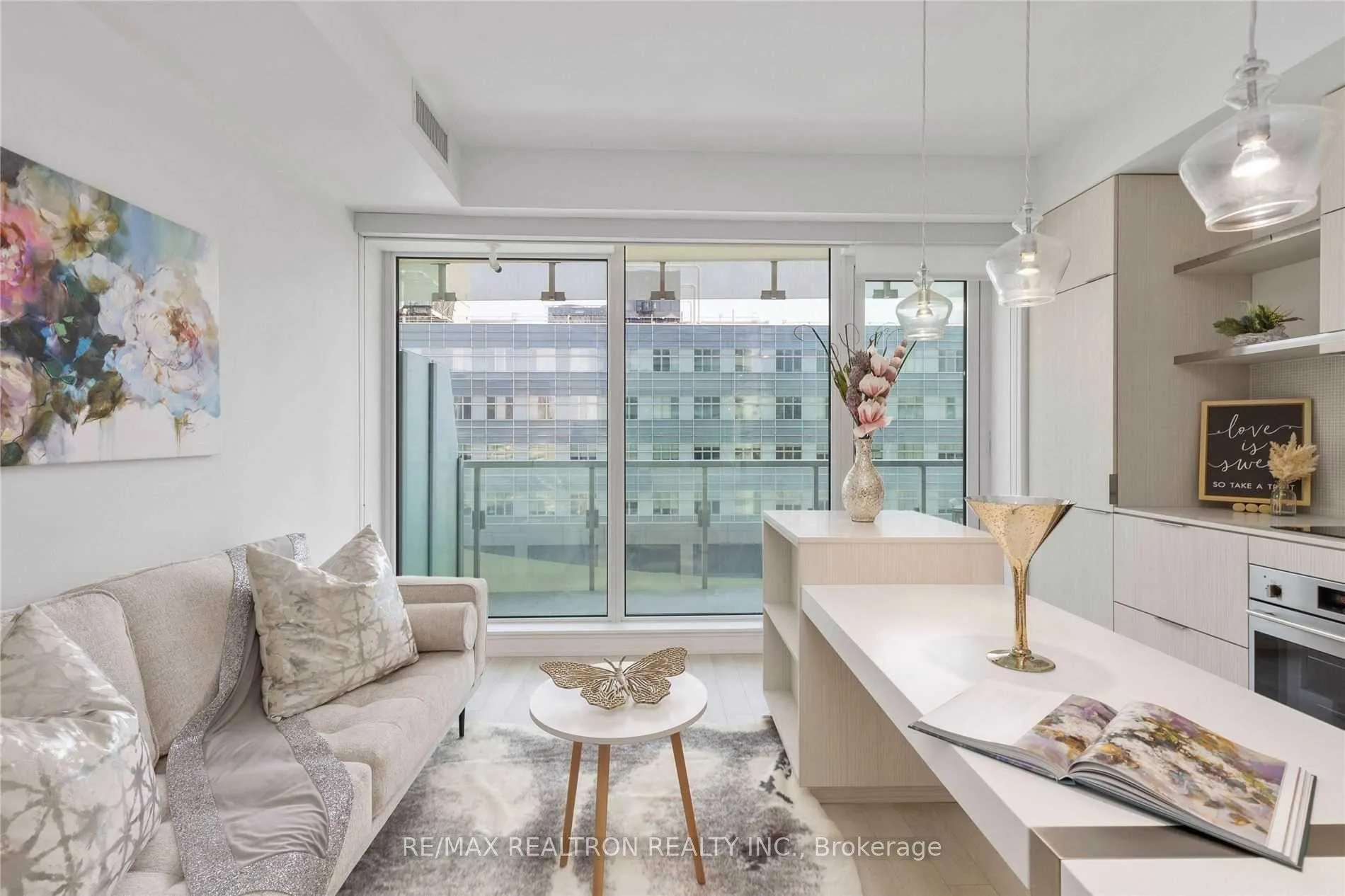 Photo 5 of Unit 1603, 197 Yonge Street, Toronto, Church-Yonge Corridor — HOMEH